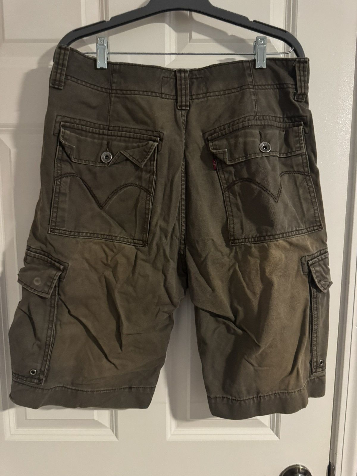 Vintage Vintage Levi Cargo shorts Size US 32 / EU 48 - 2 Thumbnail