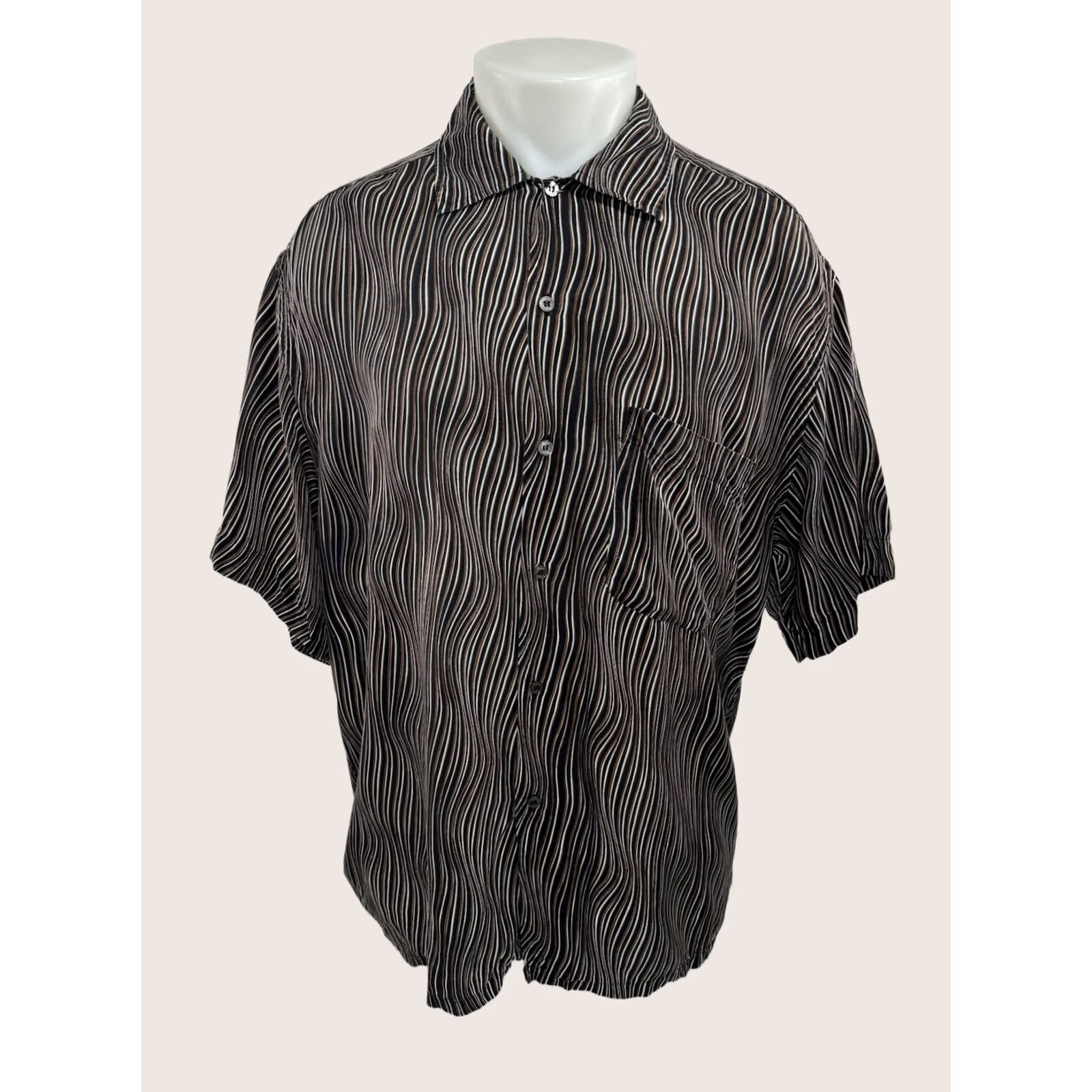 Brioni Brioni Italy - Rayon Wavy Striped Mens L Shirt Rubber? Size US L / EU 52-54 / 3 - 1 Thumbnail