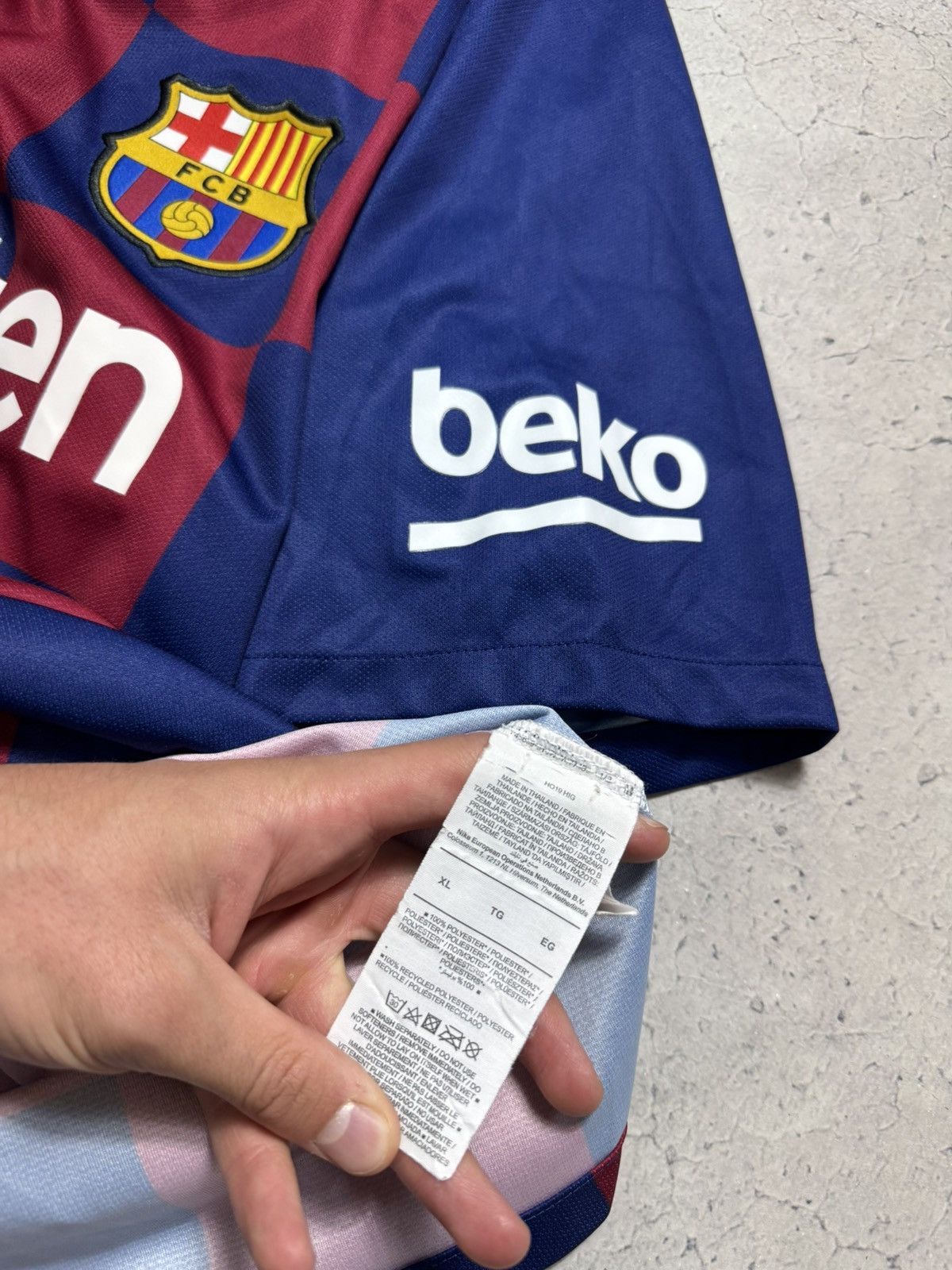 Nike Nike FC Barcelona 2019/2020 Soccer Jersey Football Drill Y2K Size US XL / EU 56 / 4 - 8 Thumbnail