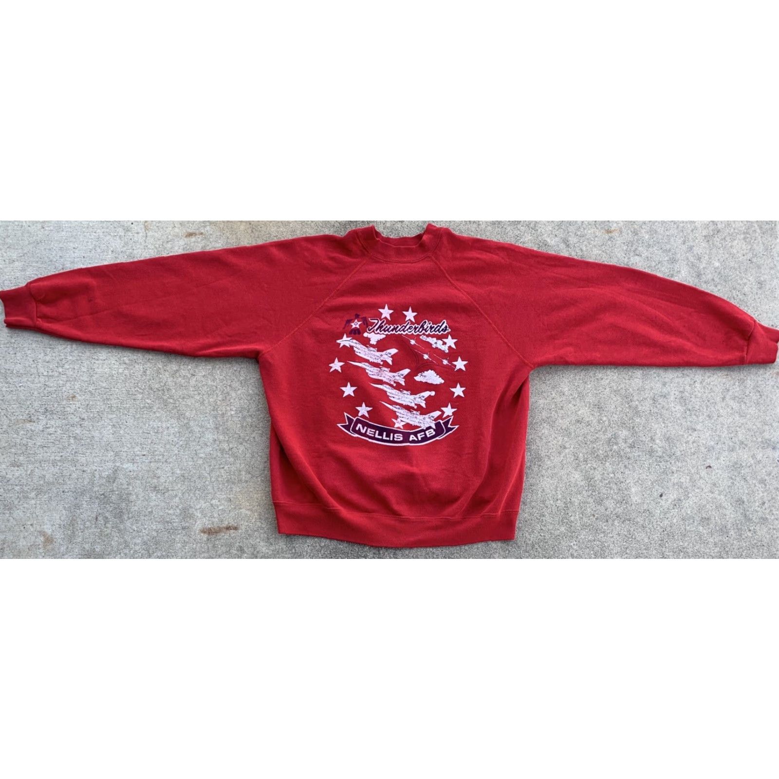 Vintage VINTAGE Thunderbirds Nellis AFB Raglan Sweatshirt L Men Red USA Graphic Print Artex Pullover Size L Size US L / EU 52-54 / 3 - 5 Thumbnail