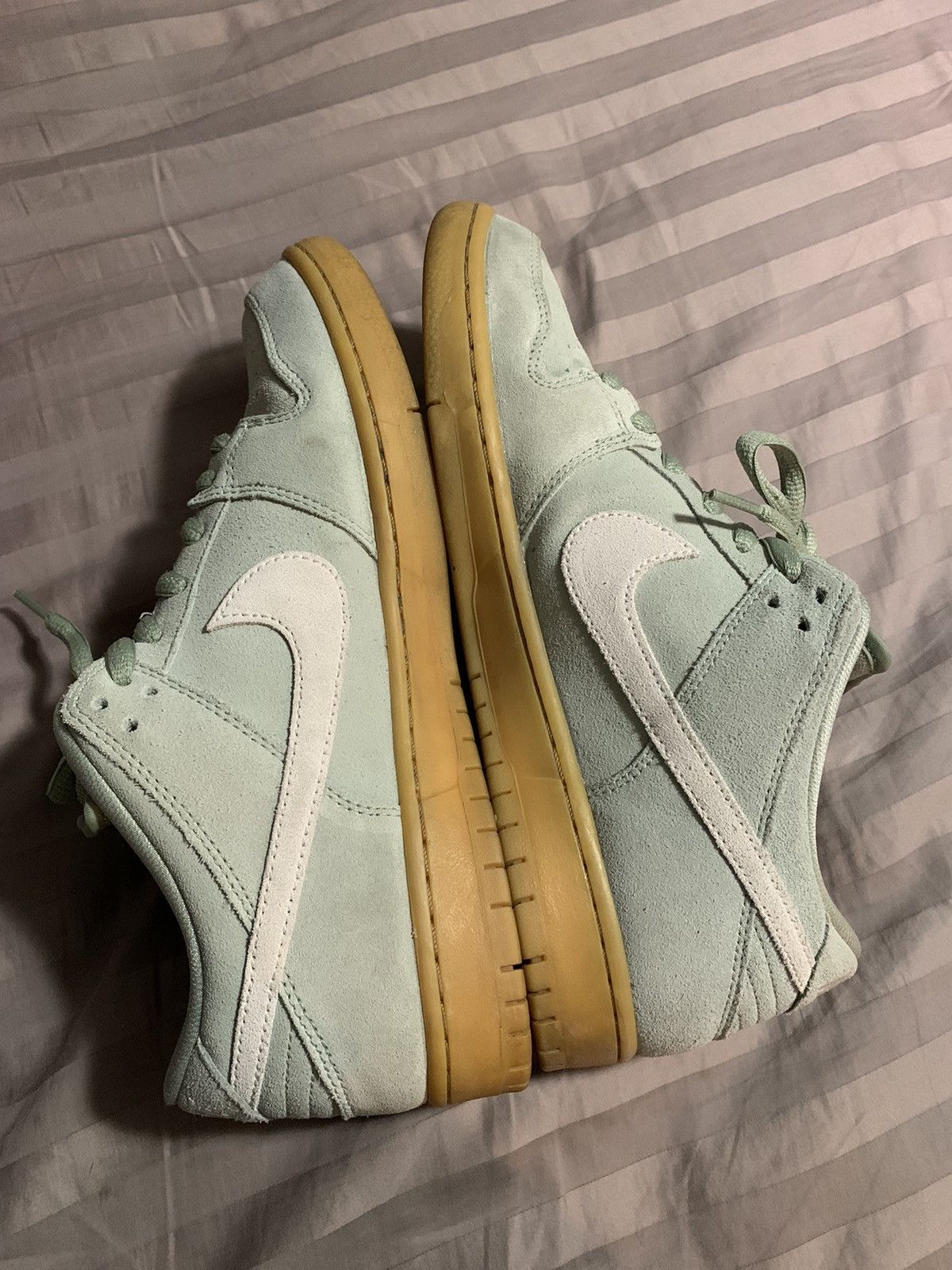 Nike SB Nike SB Dunk Low Island Green Gum Size 10 Size US 10 / EU 43 - 2 Thumbnail