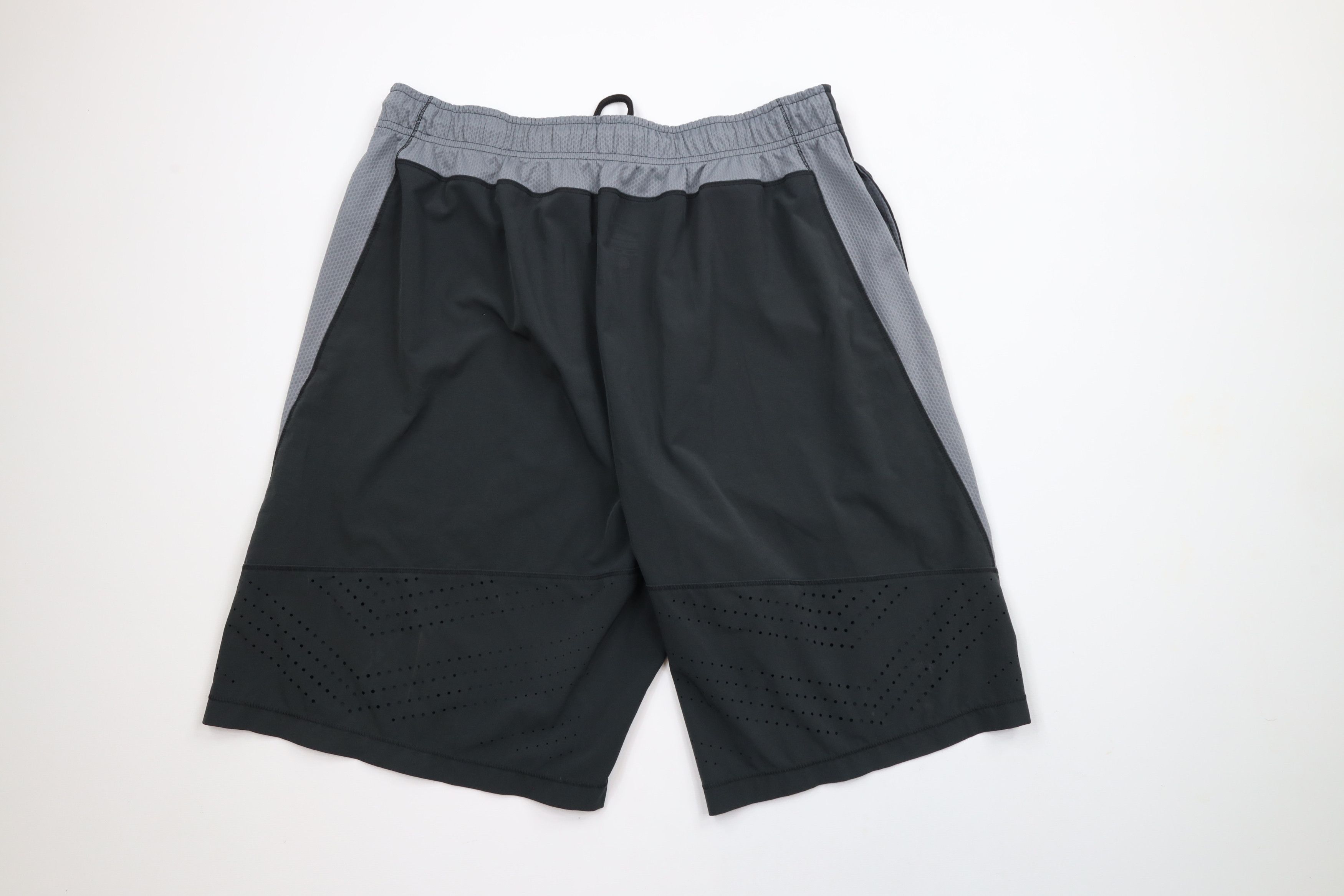 Nike × Vintage Nike Pro Training Mini Swoosh Vented Gym Basketball Shorts Size US 36 / EU 52 - 10 Thumbnail