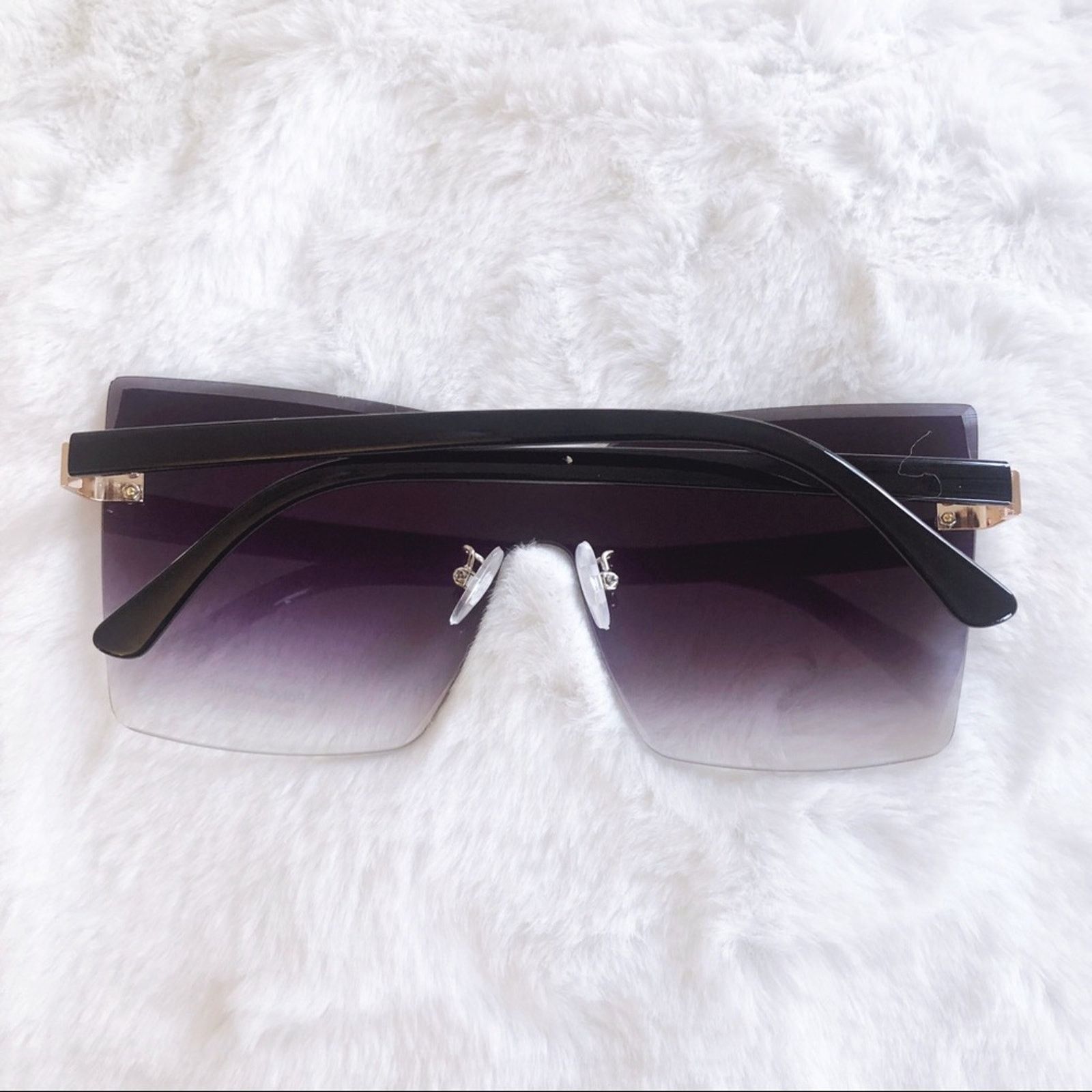 Other Dana Black Rimless Oversized Cat Eye Sunglasses Size ONE SIZE - 8 Thumbnail