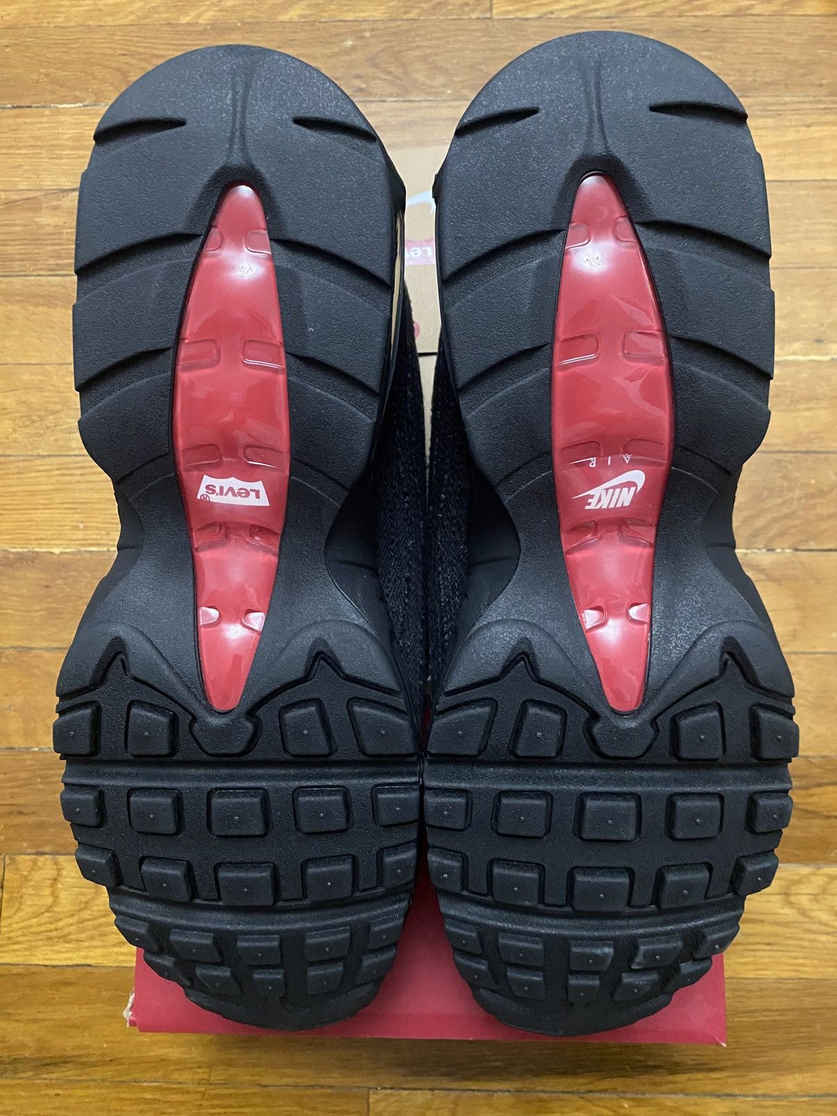 Levi's × Nike Size 13 - Nike Air Max 95 OG Levis Black Men’s Size US 13 / EU 46 - 6 Thumbnail