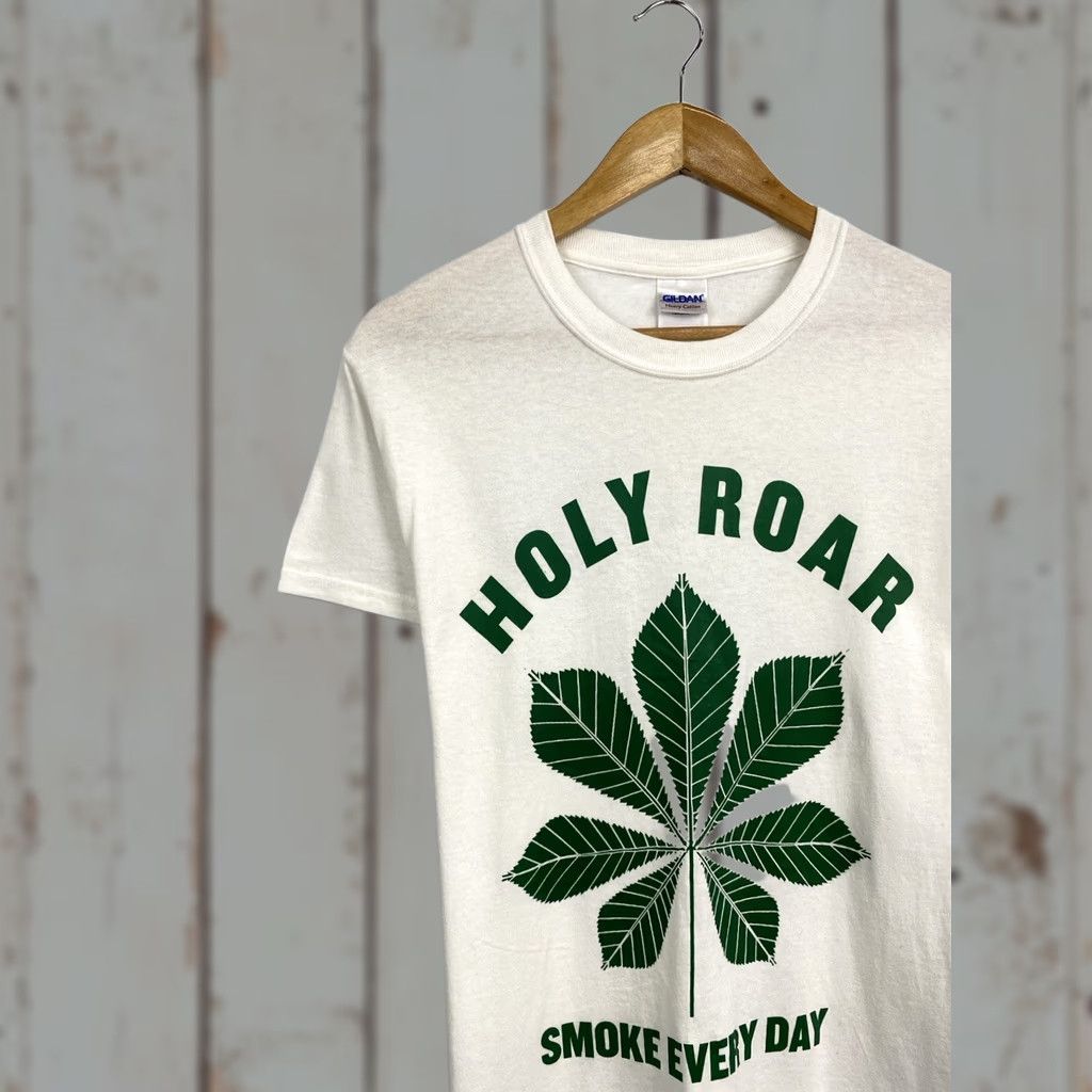 Gildan Vintage 90s Marijuana Cannabis Holy Roar Smoke Every Day tee S White Mens Shirt Size US S / EU 44-46 / 1 - 1 Thumbnail
