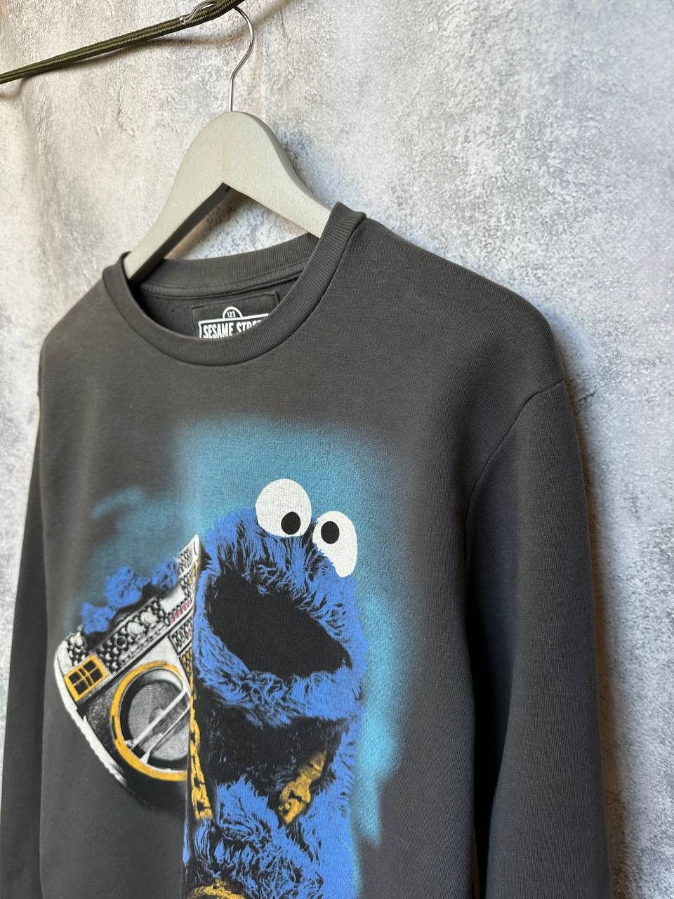 Vintage Sesame Street Cookie Monster Sweatshirt 2012 Jumper Size US L / EU 52-54 / 3 - 6 Thumbnail