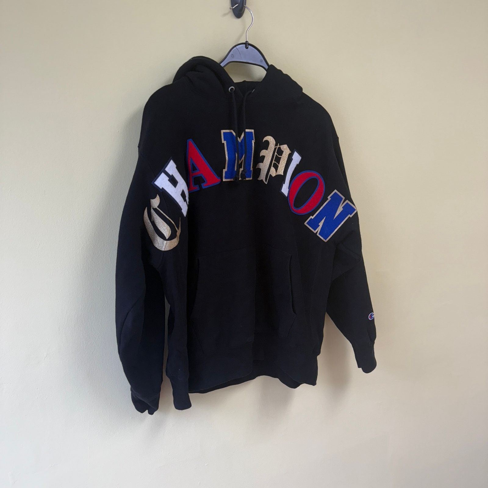 Champion Champion Old English Patchwork Hoodie Sweatshirt Pullover Size US XL / EU 56 / 4 - 4 Thumbnail