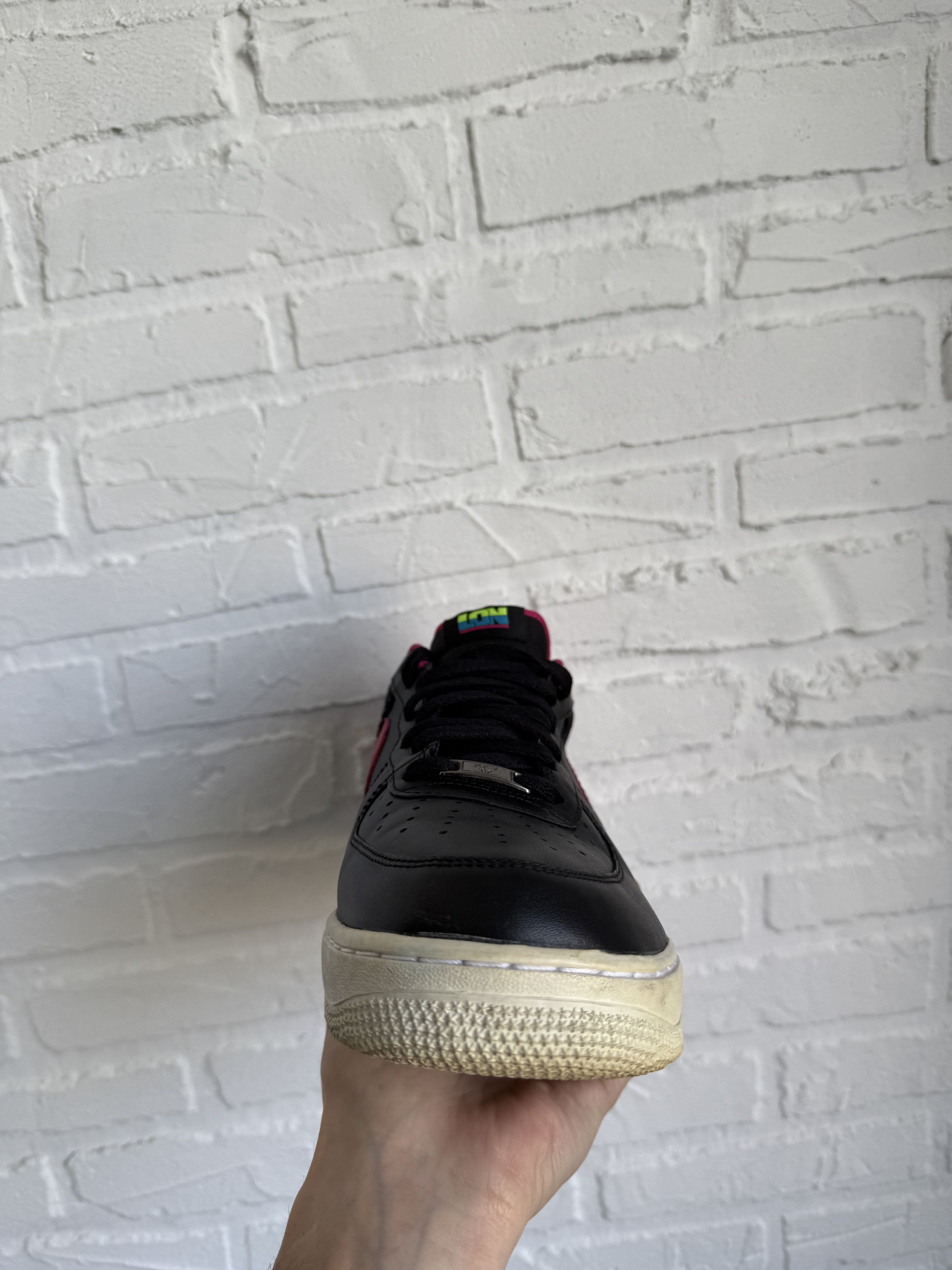Nike Vintage 2012 Nike Air Force 1 London Size US 9 / EU 42 - 4 Thumbnail