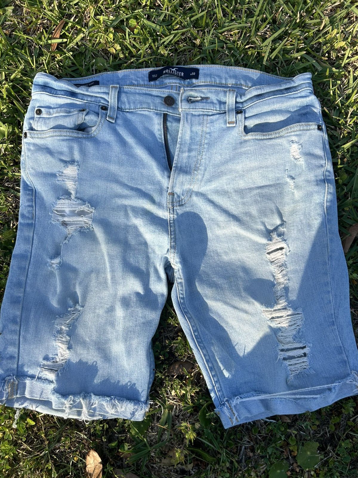 Hollister Hollister ripped jorts Size US 32 / EU 48 - 1 Thumbnail