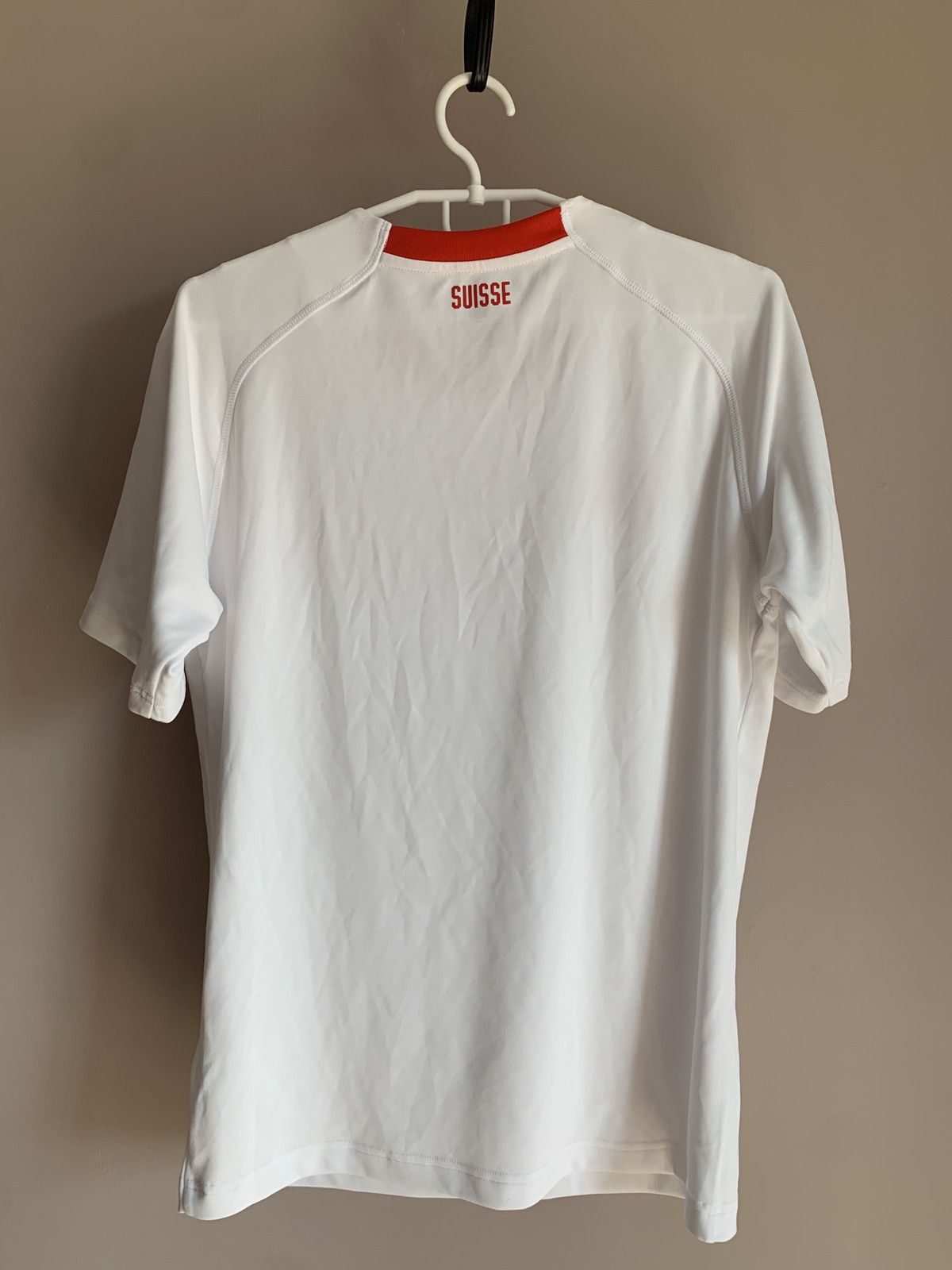 Puma Switzerland 2018 Away Football Shirt Puma Soccer Jersey Sz S Size US S / EU 44-46 / 1 - 2 Thumbnail
