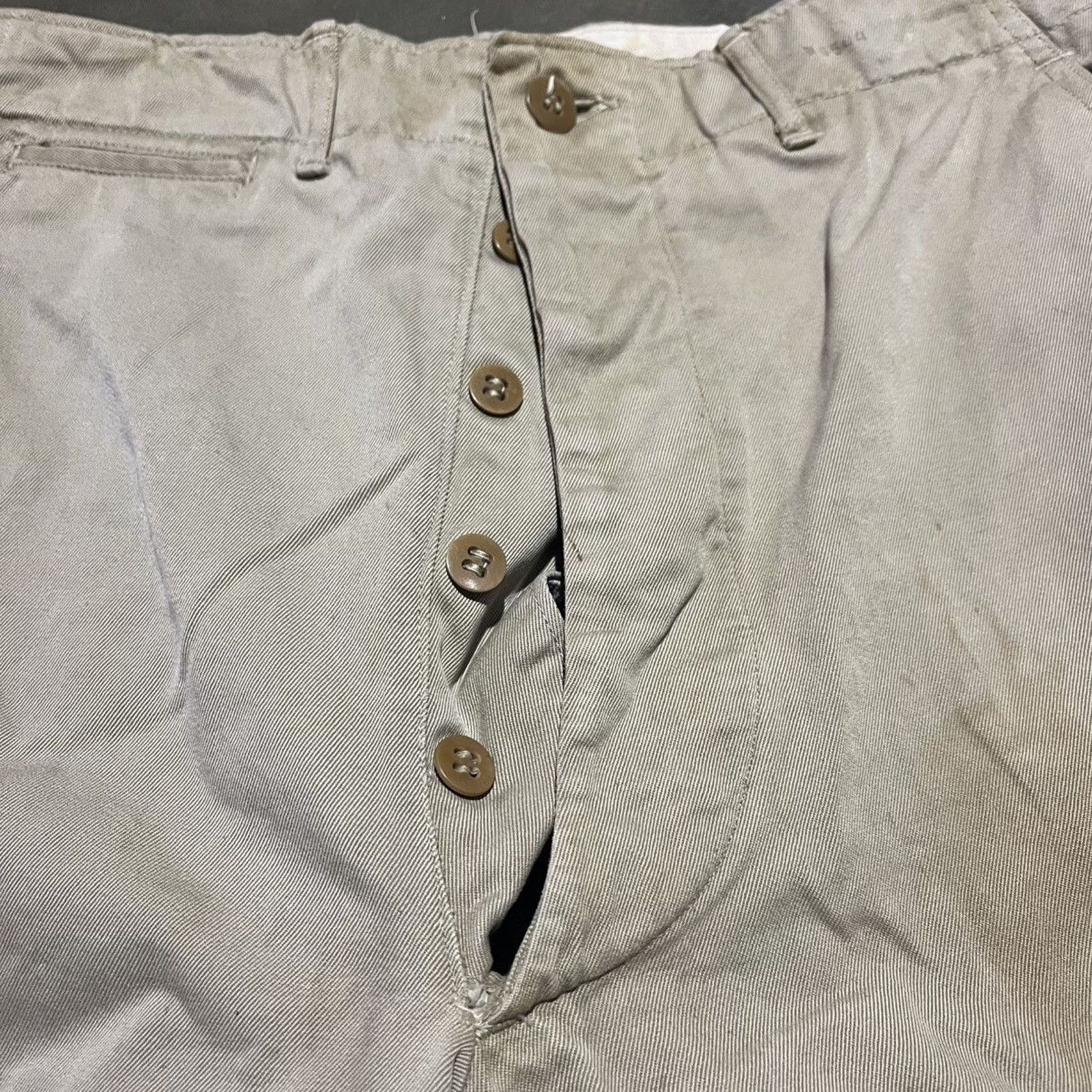 Vintage Vintage WW2 Tan Military Buttonfly Sanforized Chinos 29x30 Size US 29 - 3 Thumbnail