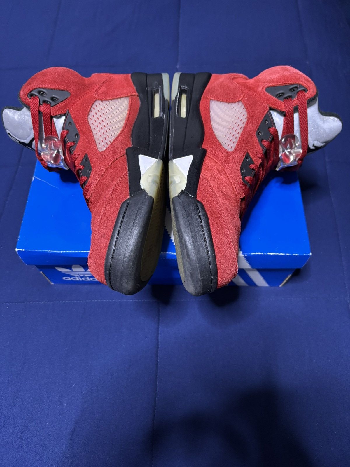 Jordan Brand Jordan 5 Retro Raging Bull 2021 Size 9 Size US 9 / EU 42 - 3 Thumbnail