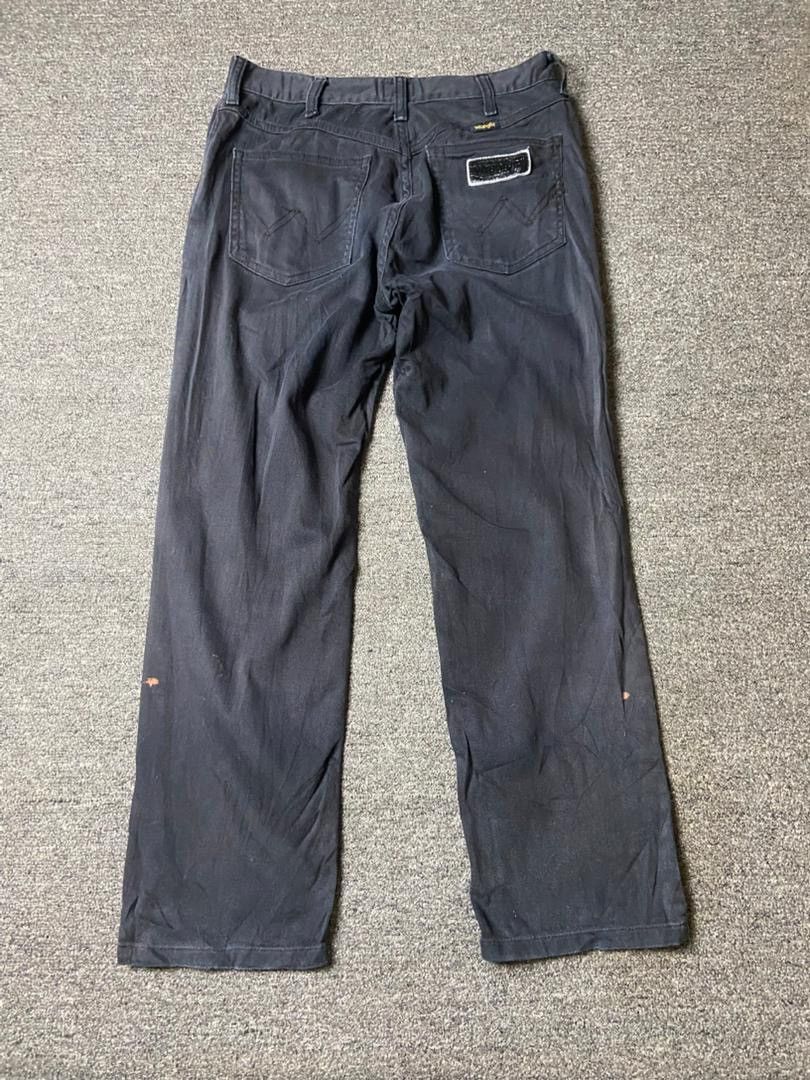 Wrangler Wrangler Regular Cut Jeans with Patches (175) Size US 30 / EU 46 - 2 Thumbnail