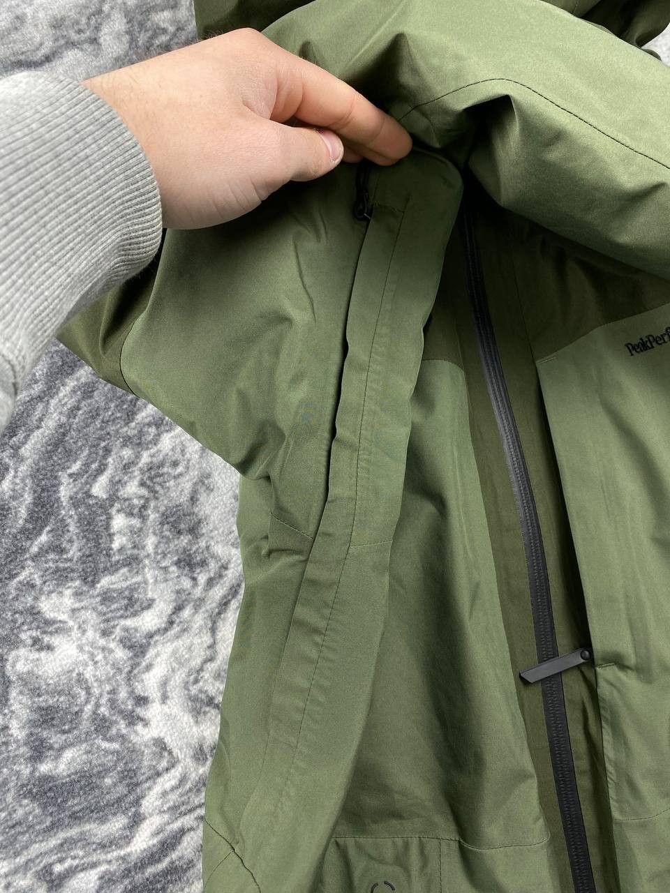 Peak Performance Peak Performance Gravity 2L Gore-Tex Windbreaker Jacket Size S / US 4 / IT 40 - 20 Thumbnail