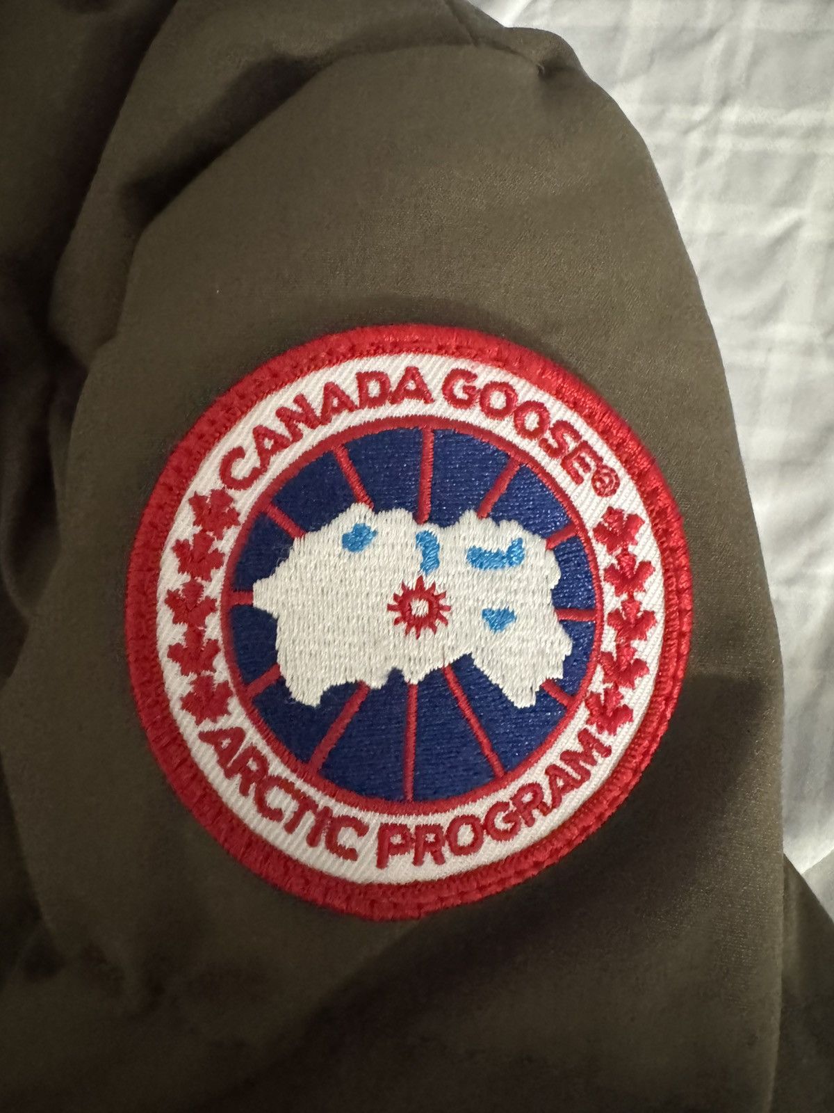 Canada Goose Canada Goose Mystique Parka Size M / US 6-8 / IT 42-44 - 2 Thumbnail
