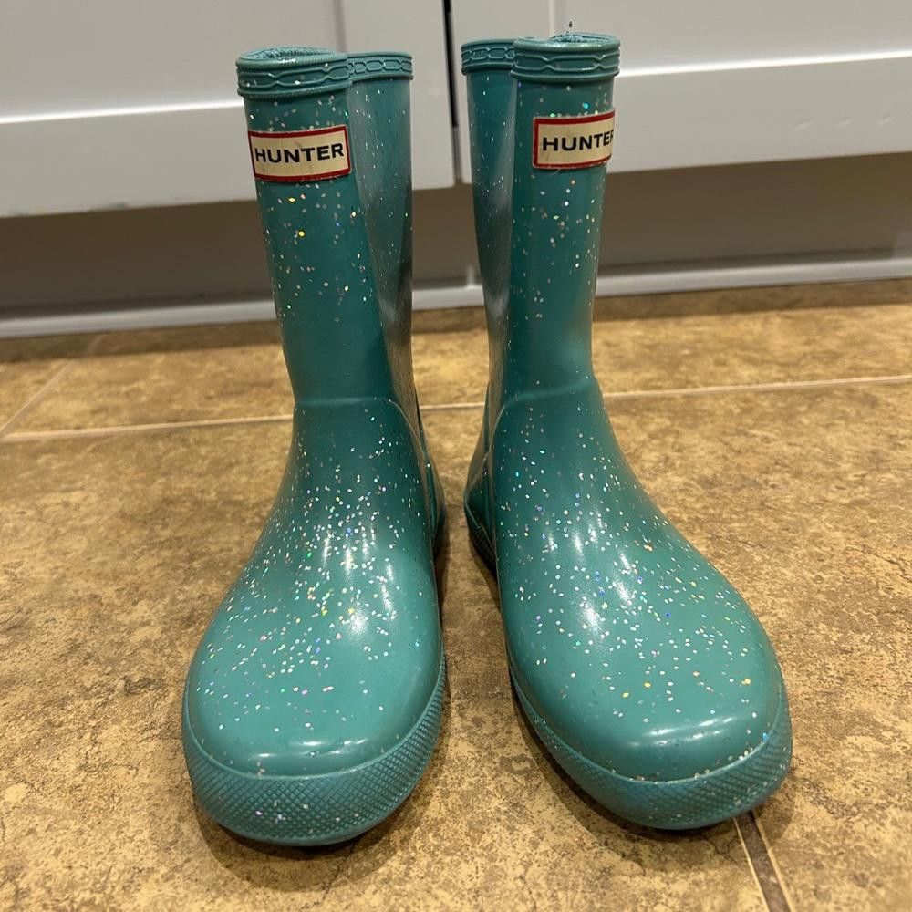 Hunter Hunter Teal Glitter Rain Boots size 4 Size US 5 / EU 37 - 1 Thumbnail