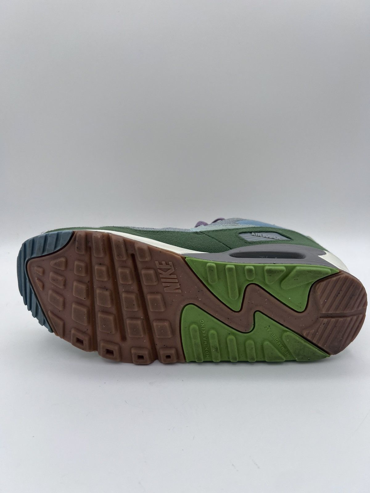 Nike Nike Air Max 90 SE Next Nature Sun Club GS Sz Sz 7 Womens Size US 7 / IT 37 - 8 Thumbnail