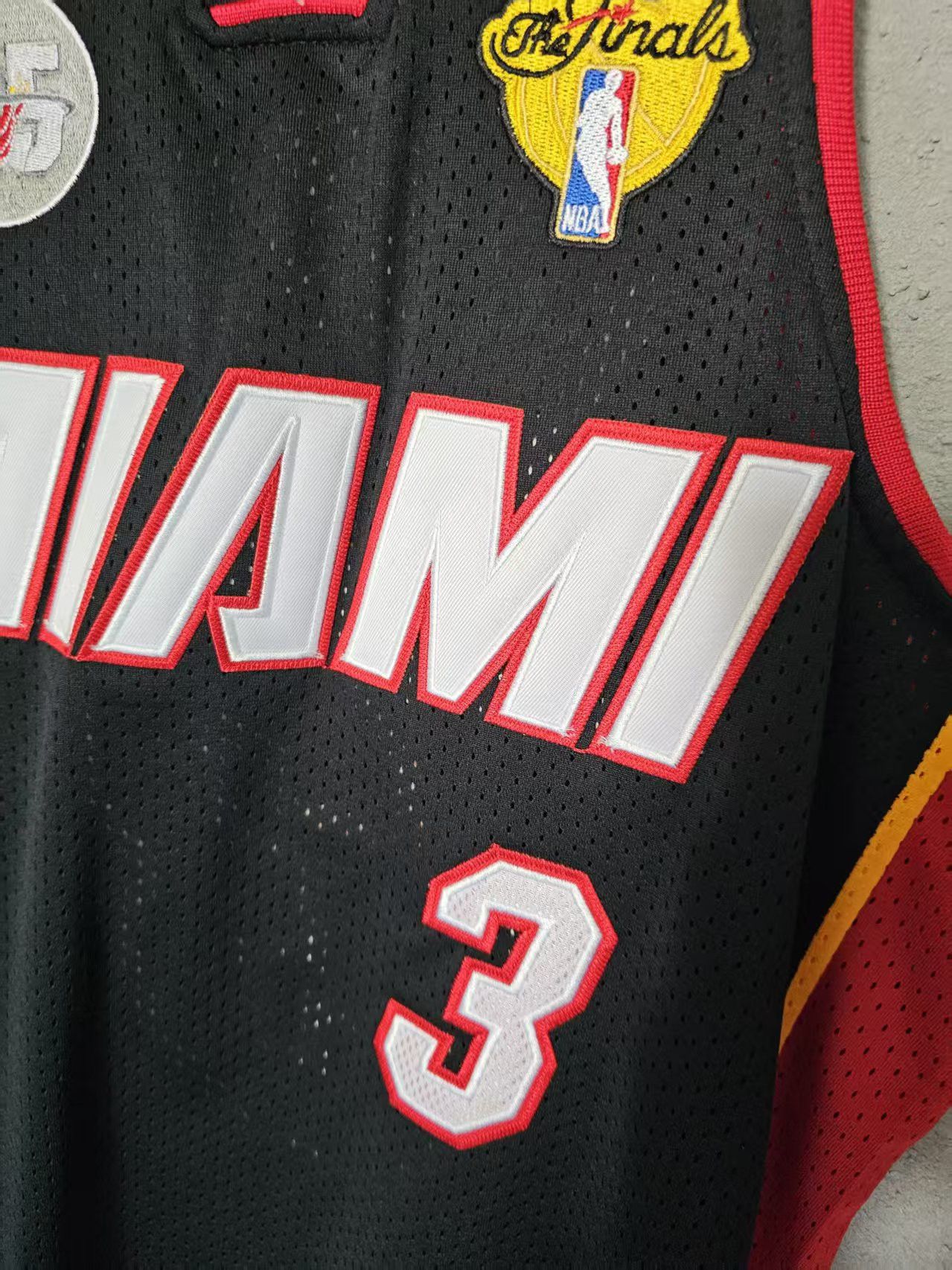 NBA Dwyane Wade Jersey Miami Heat 3 Double Stitched XXL Size US XXL / EU 58 / 5 - 3 Thumbnail