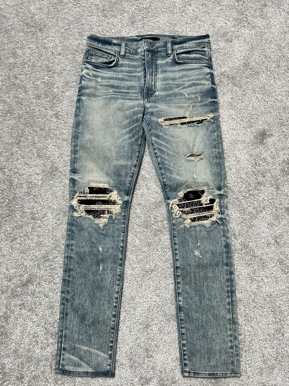 RARE Amiri MX-1 “Dirty Indigo” Red Bandana Patch Jeans