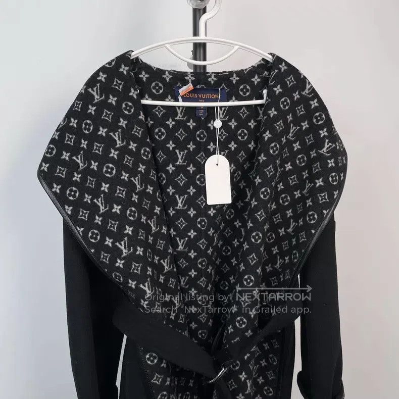 Louis Vuitton Louis Vuitton Black Old Flower Full Print Bathrobe Coat Size XXS / US 00 / IT 34 - 3 Thumbnail