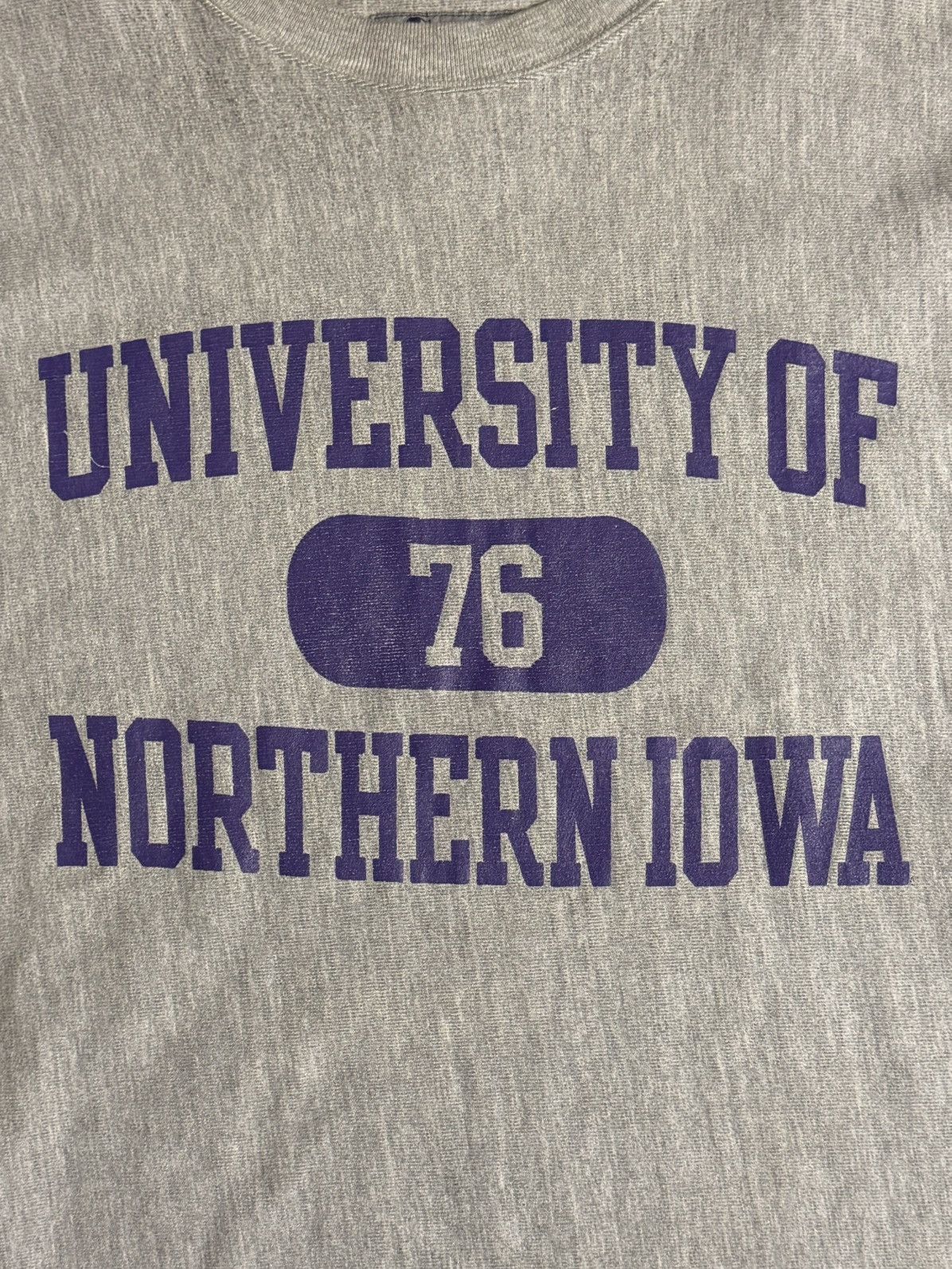 Champion Vintage University of Northern Iowa Cropped Gray Crewneck Size US XL / EU 56 / 4 - 3 Thumbnail