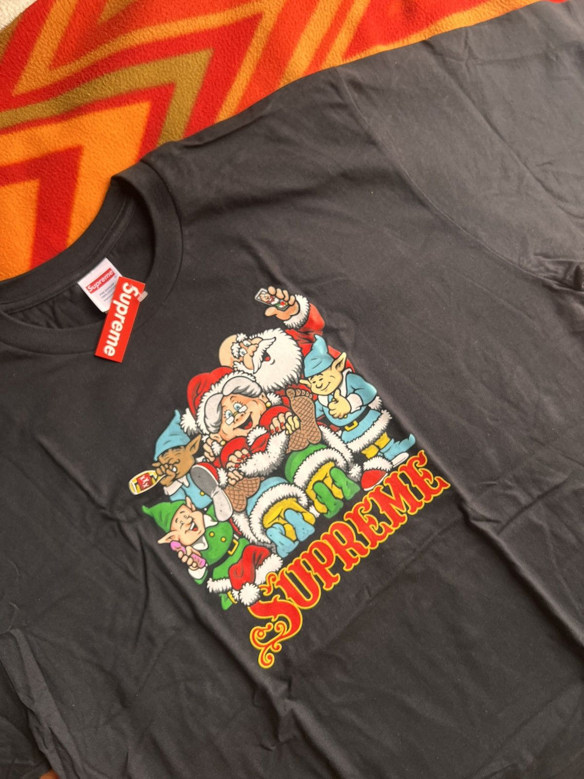 Supreme XL - Supreme Naughty Tee black santa tshirt Dwarfs holiday Size US XL / EU 56 / 4 - 8 Thumbnail