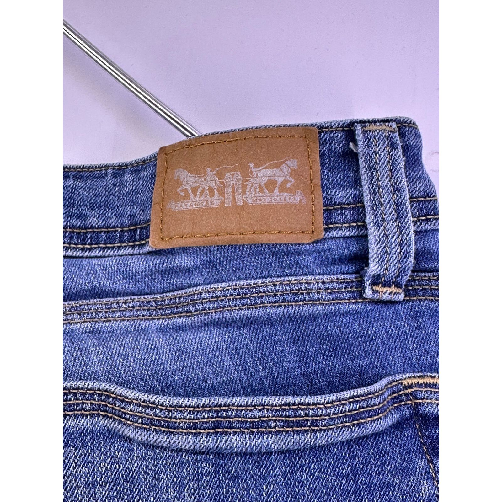 Levi's Vintage 2004 529 Levi’s Batwing Blue Jeans BootCut Size 14 Size 36" / US 14 / IT 50 - 12 Thumbnail