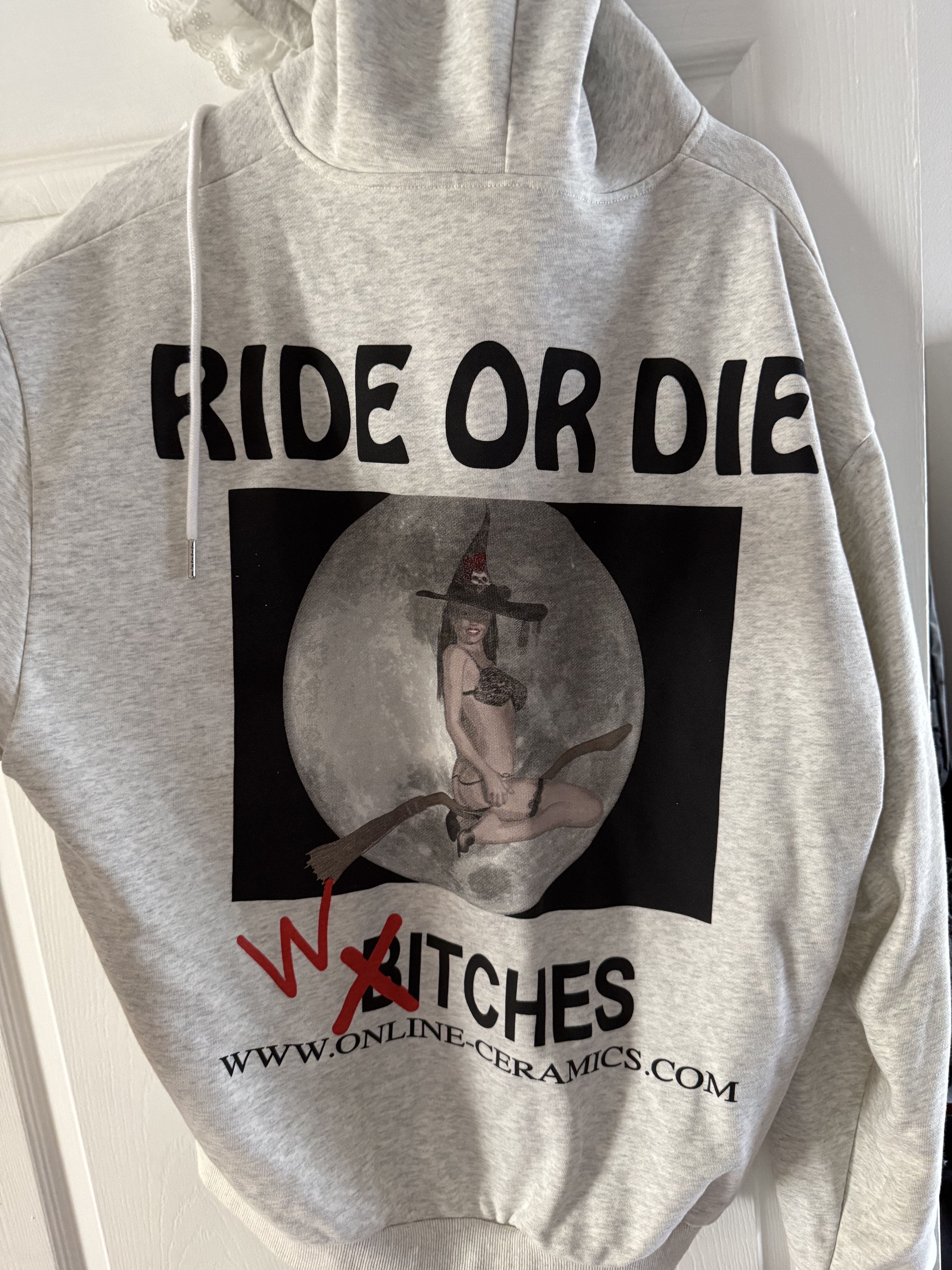 Dilara Findikoglu × Online Ceramics Online Ceramics x Dilara Findikoglu Bonnet Hoodie Size US XL / EU 56 / 4 - 2 Thumbnail