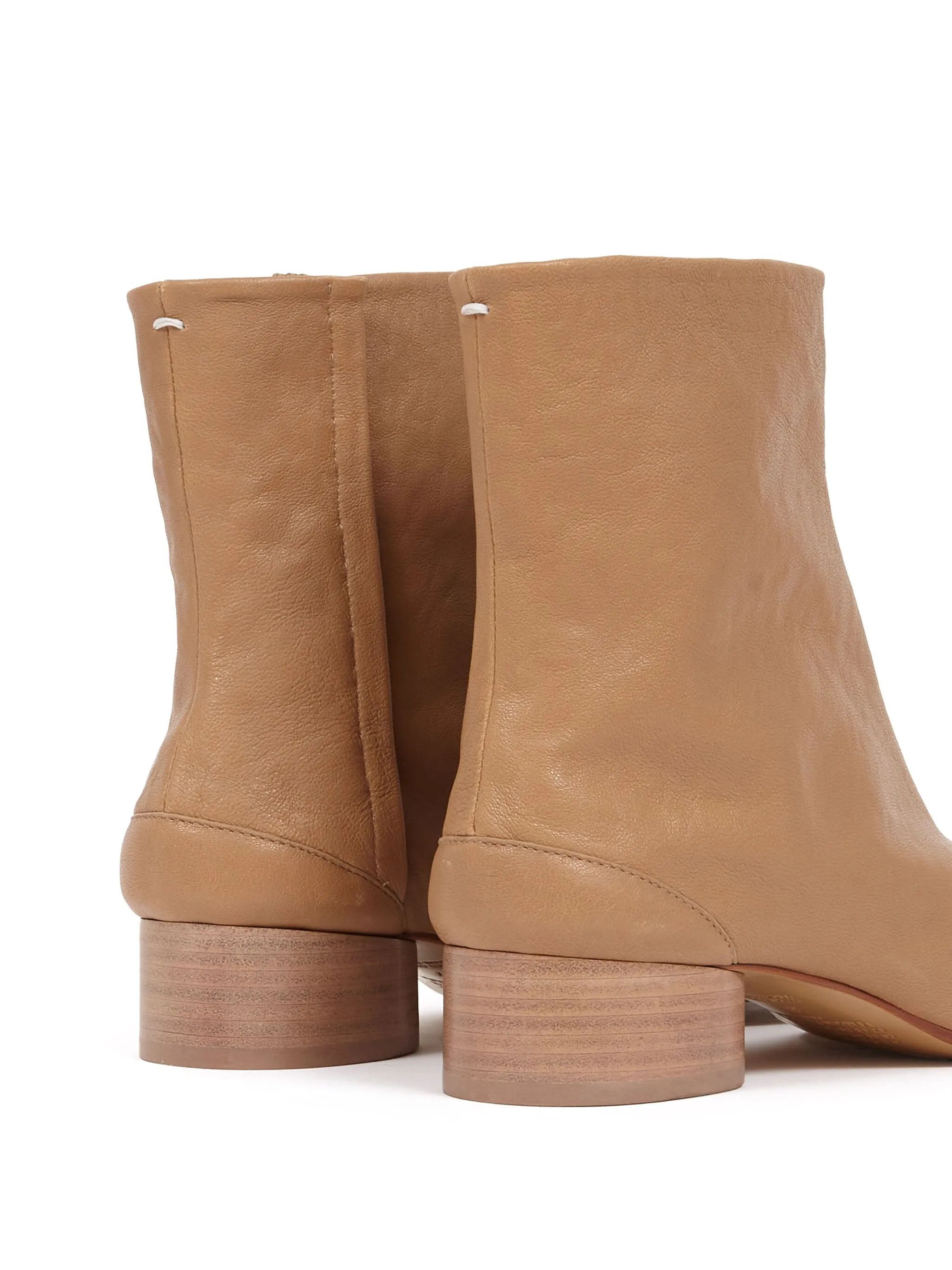 Maison Margiela o1w1db11225 Tabi 30mm Leather Ankle Boots in Beige Size US 6 / IT 36 - 4 Thumbnail