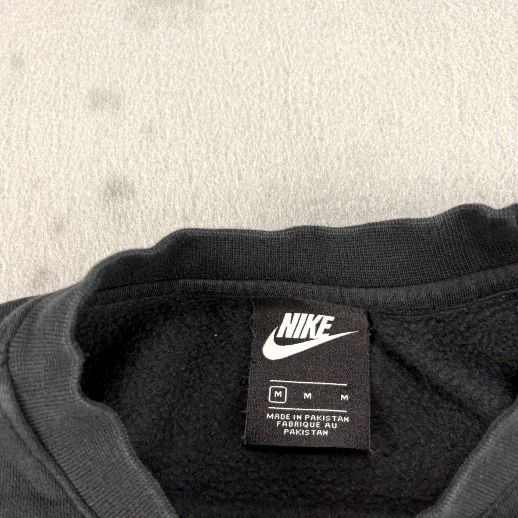 Nike Nike Sweatshirt Mens Medium Black Crew Neck Fleece Pullover Spell Out Size US M / EU 48-50 / 2 - 3 Thumbnail