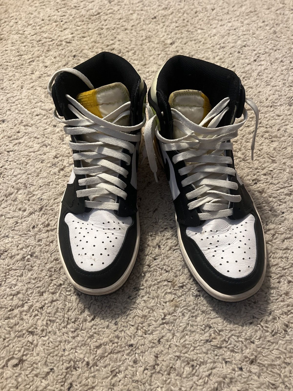 Jordan Brand × Nike Air Jordan 1 White/Black-Volt Size US 9 / EU 42 - 3 Thumbnail