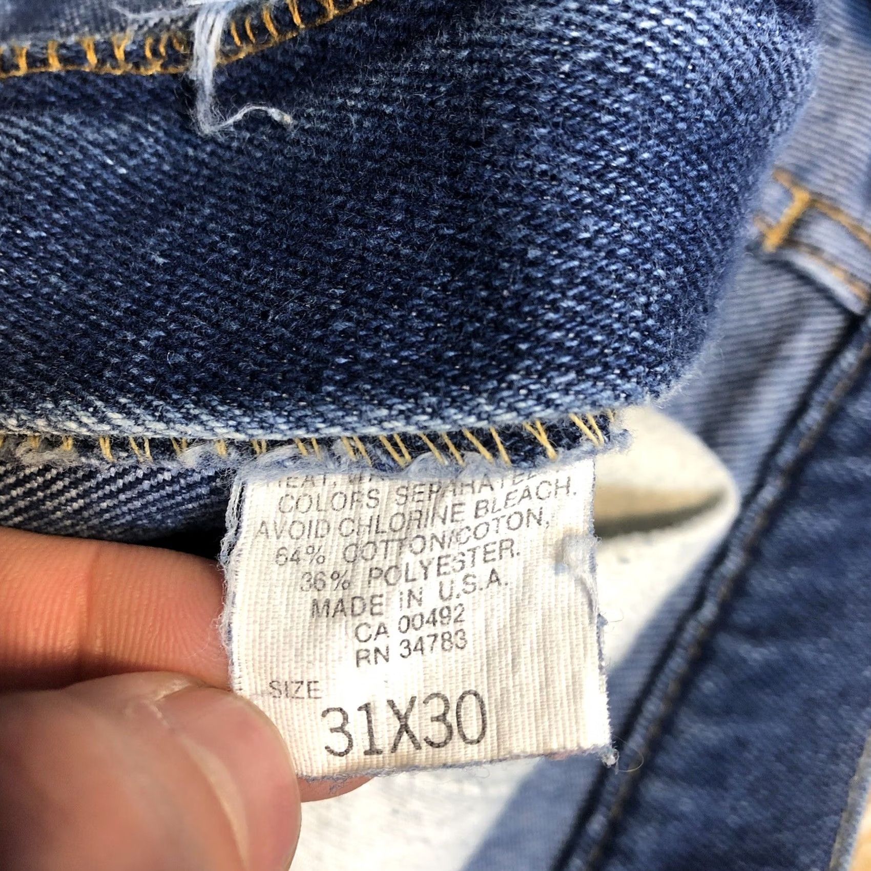 Lee VINTAGE Lee USA Made Cut Off Denim Jean Shorts Raw Hem Fringe Womens 28 X 3 Blue 90s 80s Modern Jeans Cut-Off Womens Size 28" / US 6 / IT 42 - 6 Thumbnail