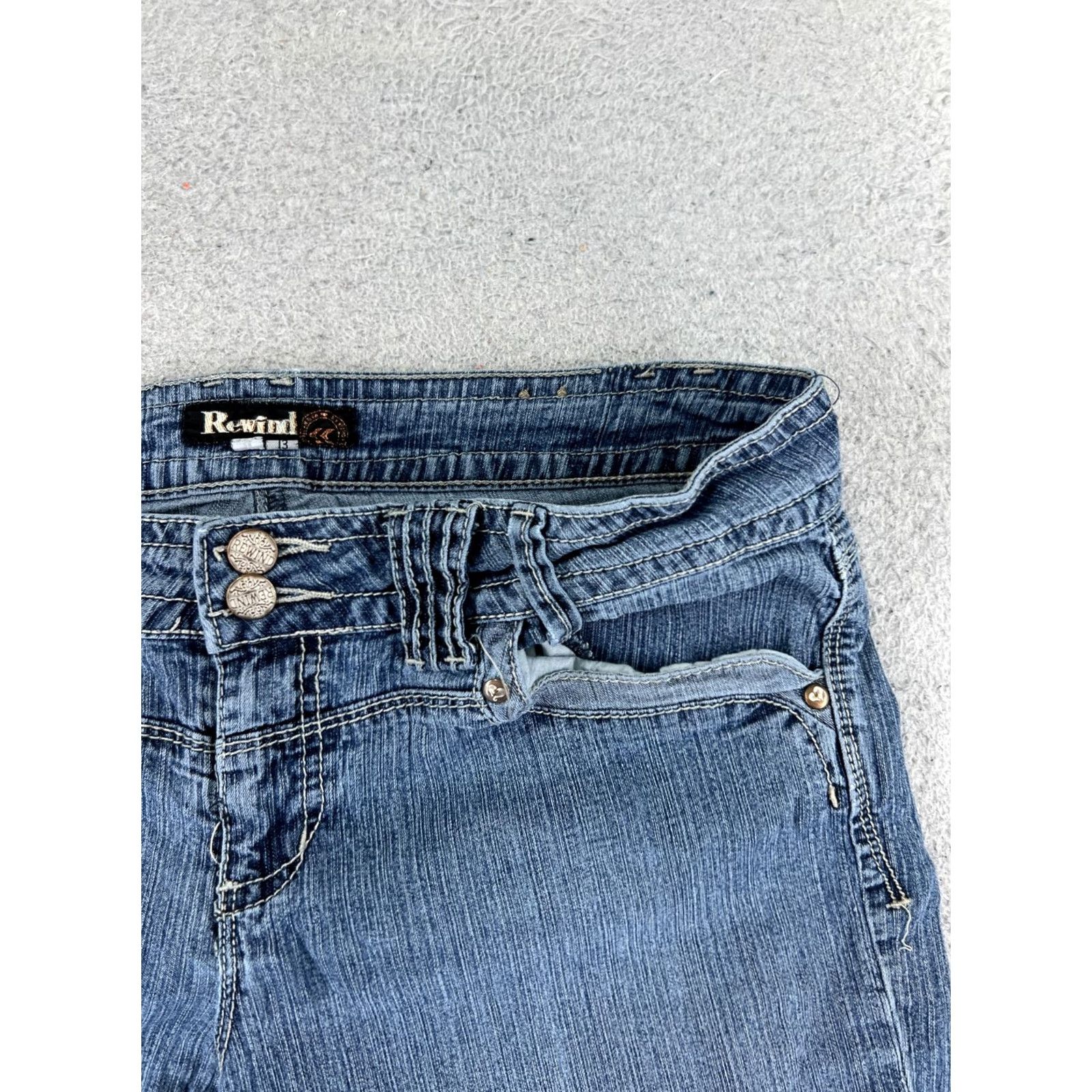 Vintage Rewind Shorts Womens Blue Denim 33x8 Medium Wash Ramie Blend 13 Inch 5-Pocket Size 34" / US 12 / IT 48 - 5 Thumbnail