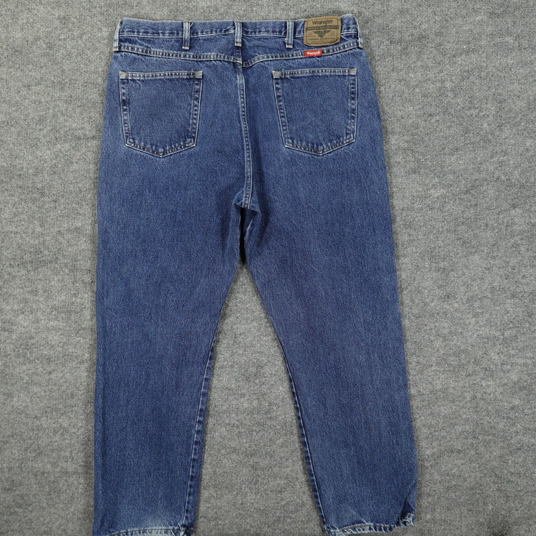 Wrangler Wrangler Jeans Mens 40x30 Blue Regular Fit Straight Leg Denim Medium Wash Size US 40 / EU 56 - 2 Thumbnail