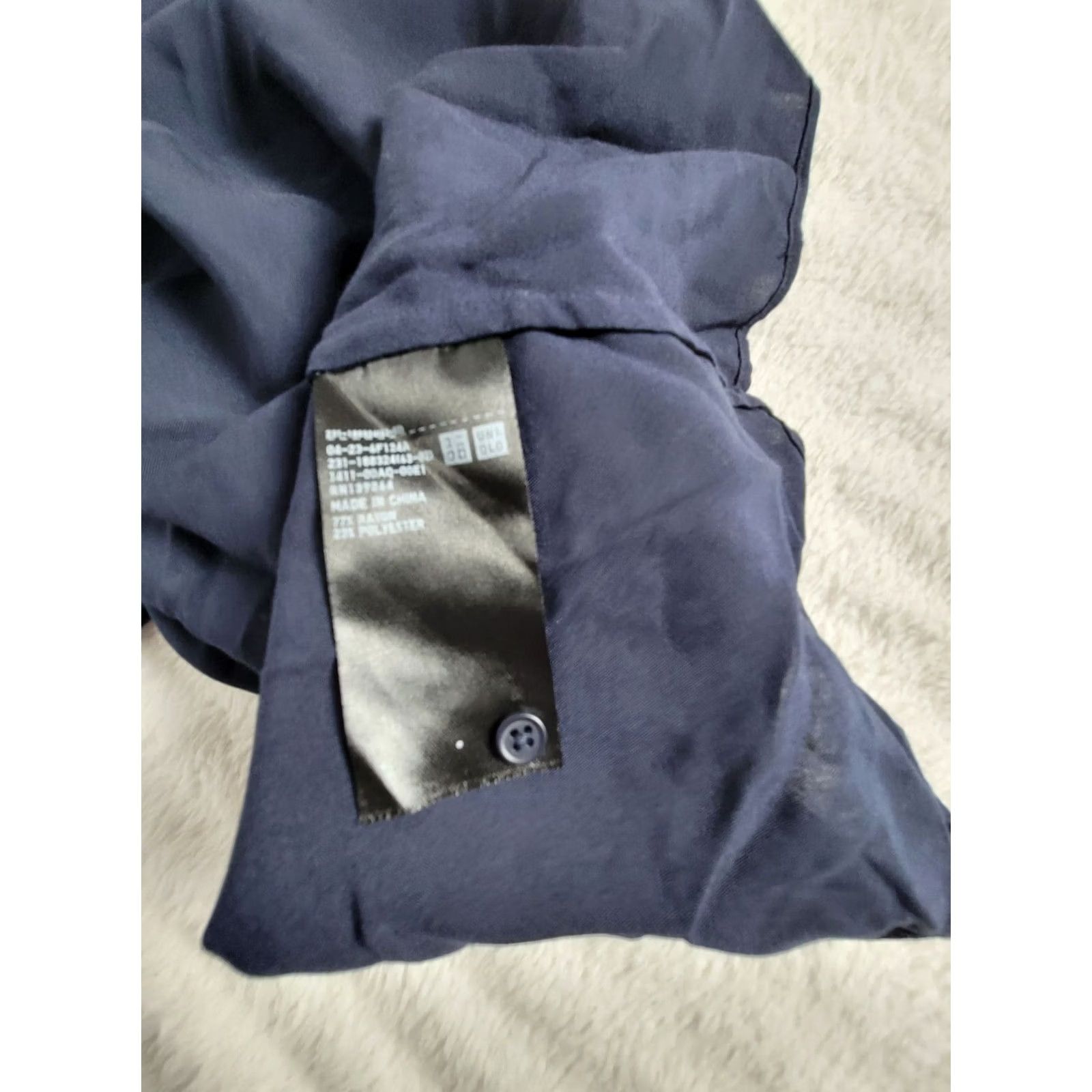 Uniqlo Uniqlo Navy Blue Sleeveless Chiffon Blouse Top Large Casual Pleats Women’s Shirt Size L / US 10 / IT 46 - 4 Thumbnail