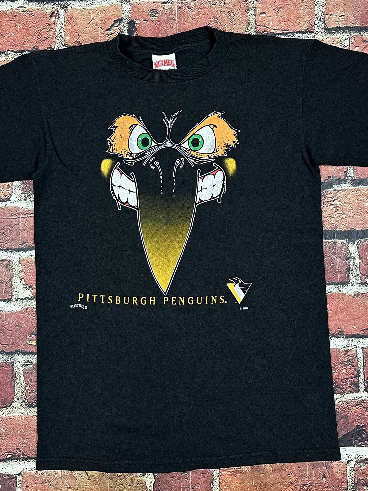 Vintage Pittsburgh Penguins Iceburgh Tee Mascot Shadow 90s