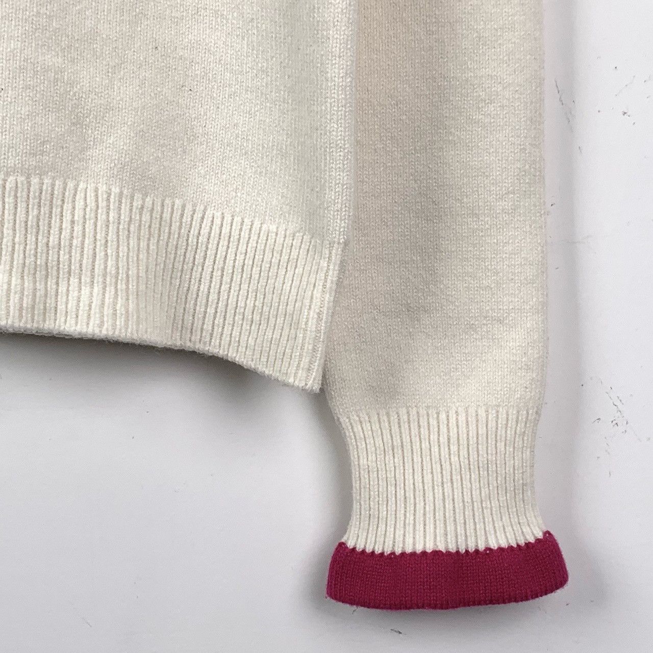 Chanel Chanel Logo Letter Embellished Two-Tone Knit Sweater Size XS / US 0-2 / IT 36-38 - 4 Thumbnail