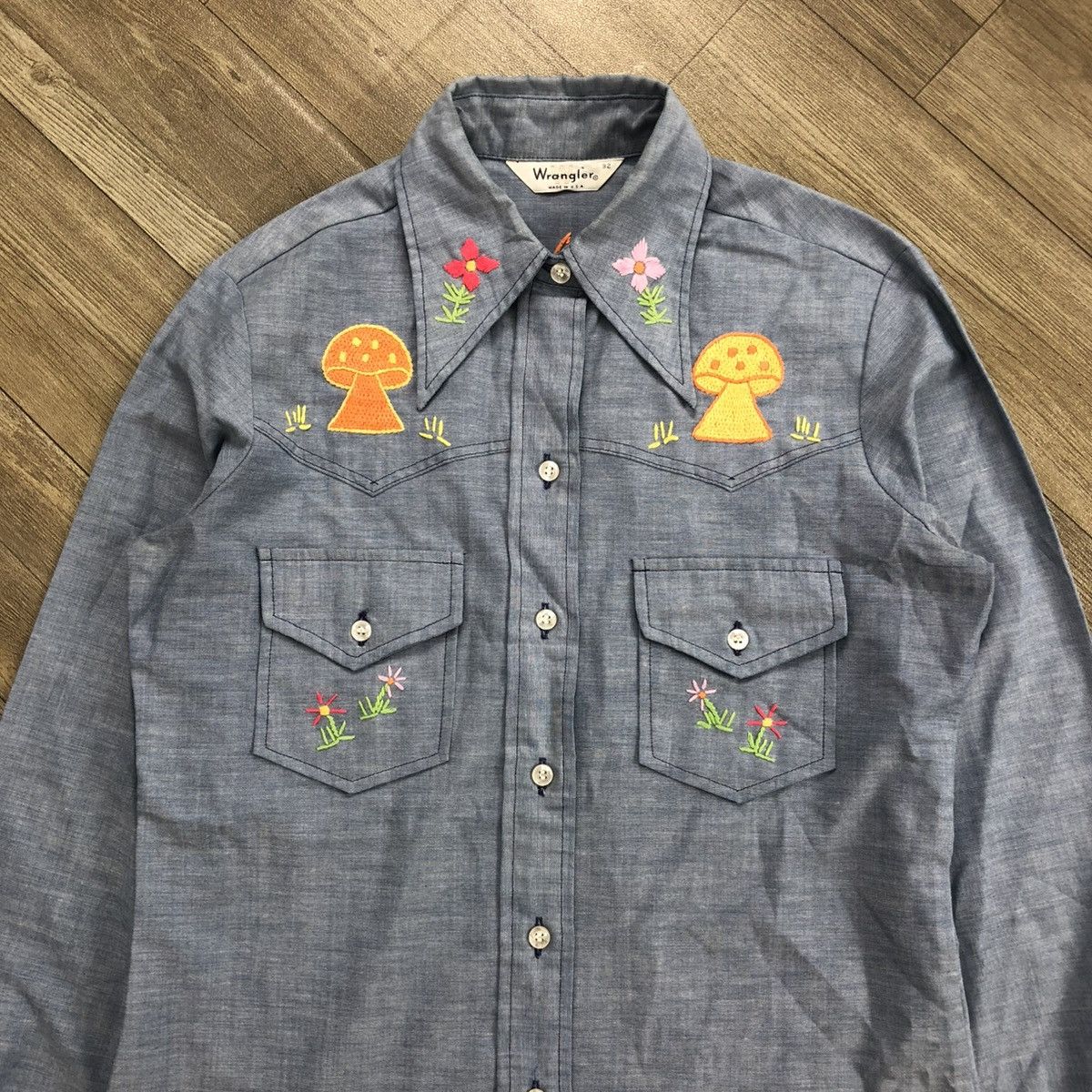 Wrangler 1970s Wrangler Embroidered Pearl Snap Western Shirt Chambray Size US S / EU 44-46 / 1 - 2 Thumbnail