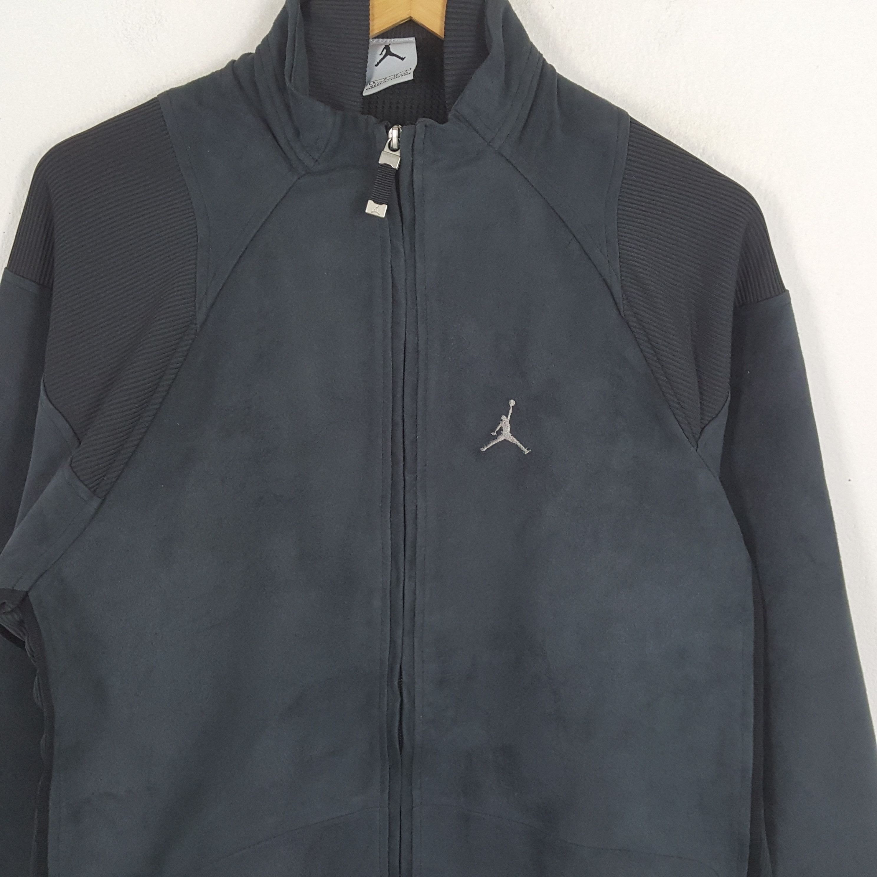 Vintage Vintage AIR JORDAN American Outdoor Style Sweatshirt Size US S / EU 44-46 / 1 - 2 Thumbnail