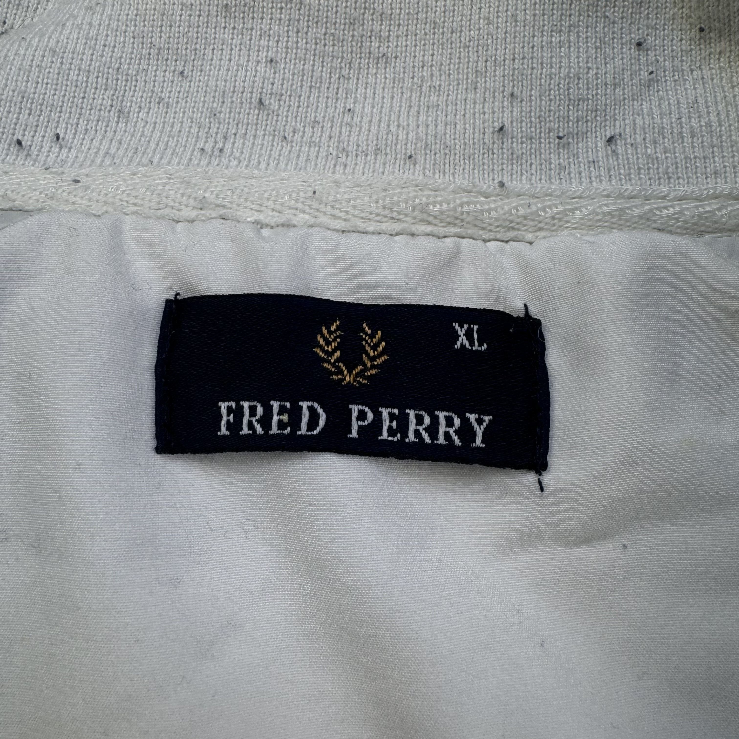 Fred Perry × Vintage FRED PERRY WHITE NYLON VINTAGE TRACK BOMBER ZIP JACKET Size US XL / EU 56 / 4 - 5 Thumbnail