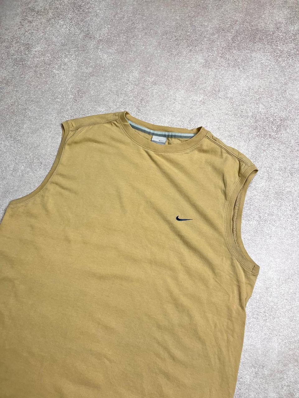 Nike Vintage Nike Swoosh Beige Tank Top L Size US L / EU 52-54 / 3 - 2 Thumbnail