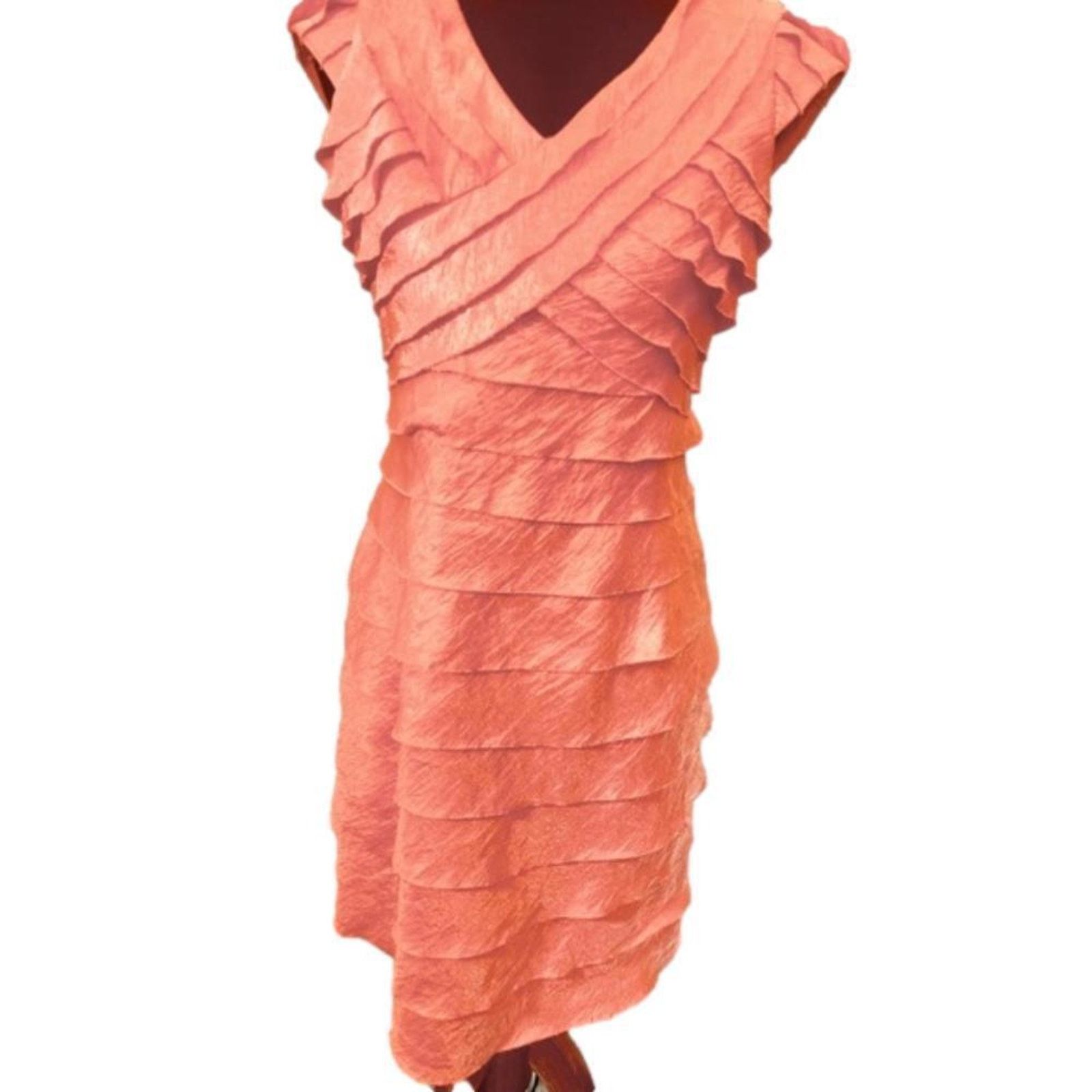 Designer Stylish London Times Petite Ruffled Dress Size M / US 6-8 / IT 42-44 - 1 Thumbnail