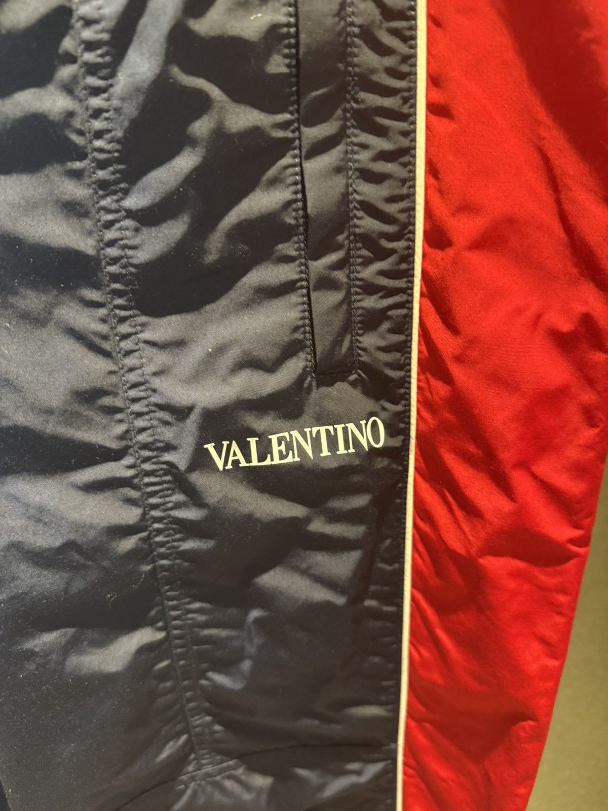 Valentino Track pants size 46 Size US 30 / EU 46 - 23 Thumbnail
