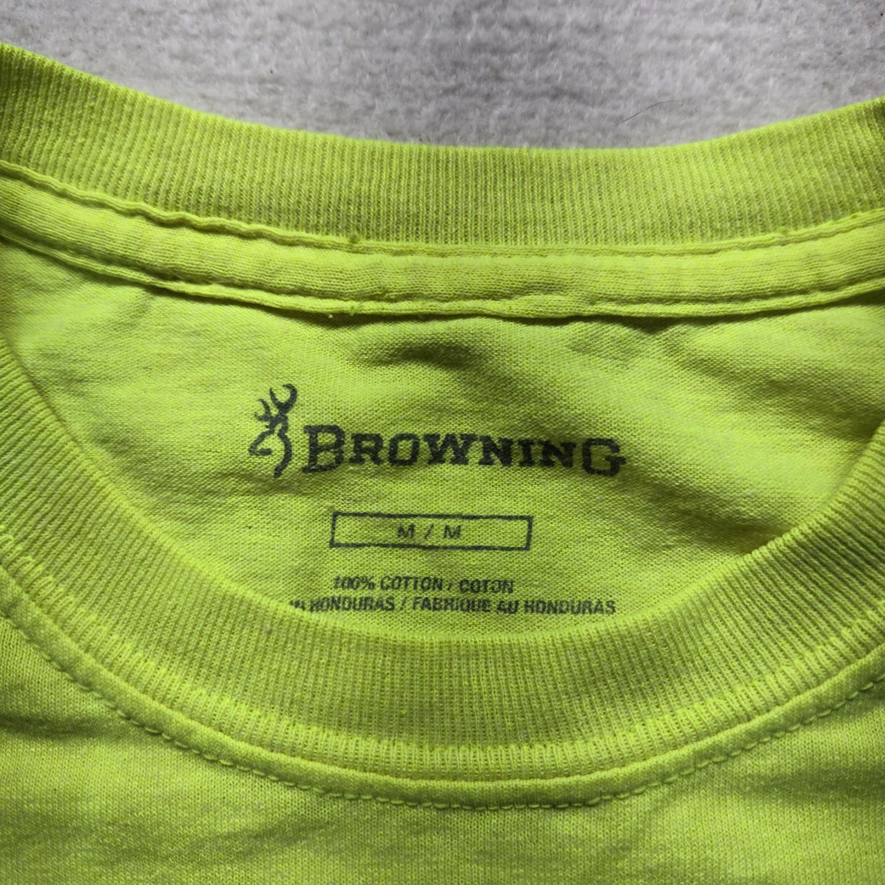 Realtree REALTREE Shirt Men Size M Yellow Neon T-Shirt Outdoor Hunting Archery Deer Graphic Print Logo Size US M / EU 48-50 / 2 - 5 Thumbnail