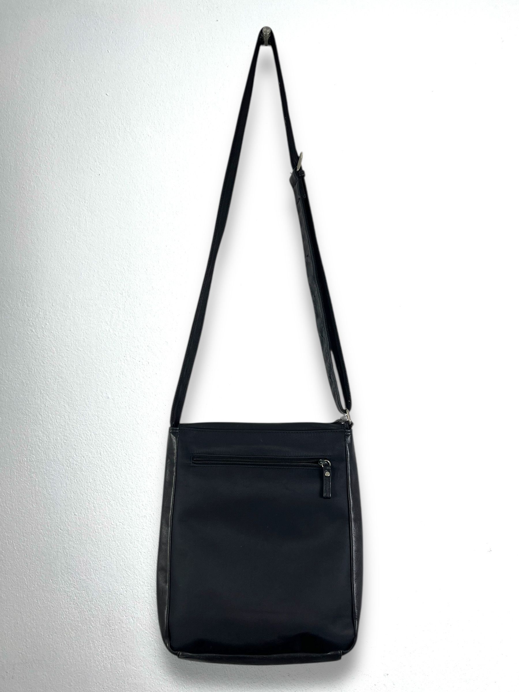 Jean Paul Gaultier Jean Paul Gaultier Leather Shoulder Bag Size ONE SIZE - 3 Thumbnail