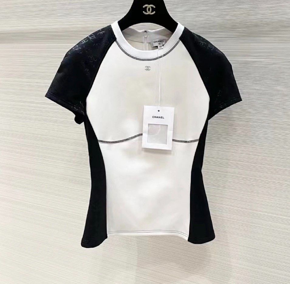 Chanel Chanel Black T-Shirt 24 Women Size XS / US 0-2 / IT 36-38 - 1 Thumbnail