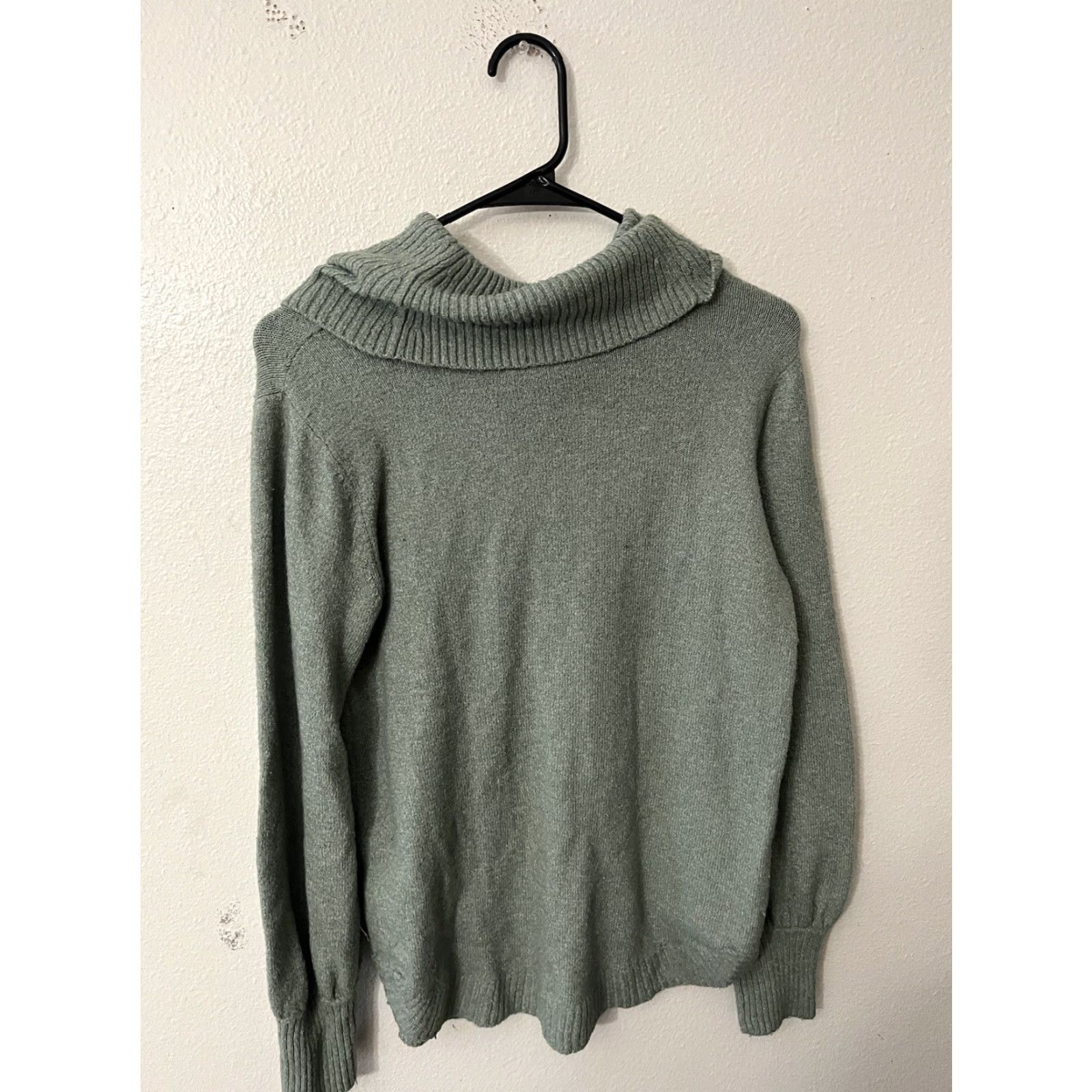 Vintage Tahari Women’s Cowl Neck Sweater Size XS Green Polyester Blend Size XS / US 0-2 / IT 36-38 - 3 Thumbnail