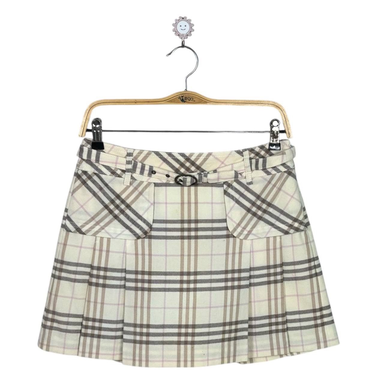 スカート Burberry SKIRT (8081126 B7348) WHITE BURBERRY NYLON SKIRT (8081126B7348) – LOZURI®