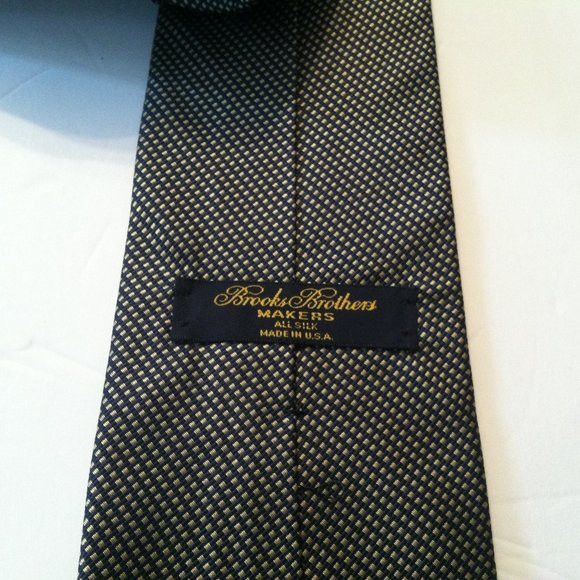 Brooks Brothers BROOKS BROTHERS MENS NEW DARK NAVY SILK TIE WIDTH: 3 3/4" Size ONE SIZE - 3 Thumbnail