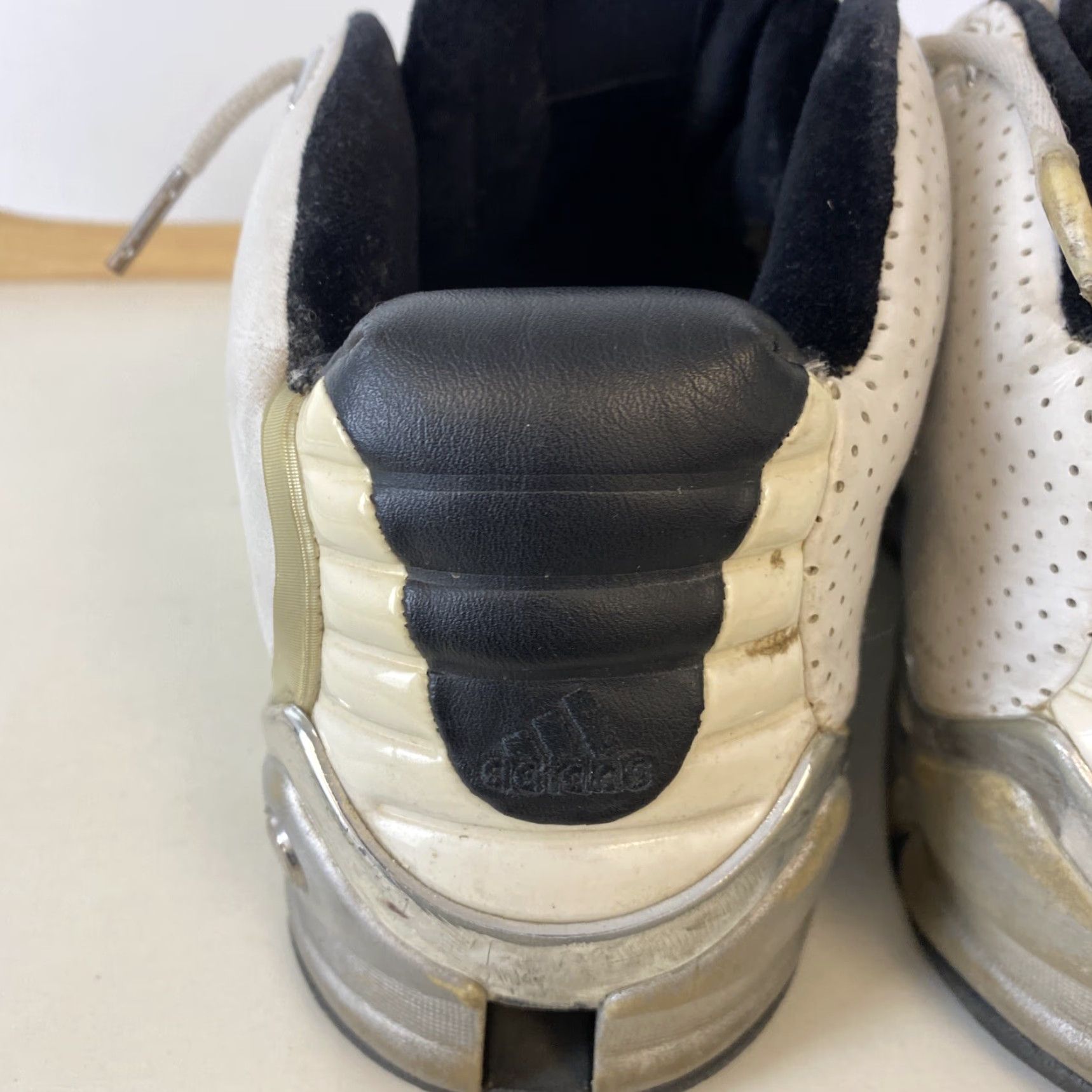 Adidas VINTAGE Adidas a3 Superstar Ultra Size 9 White/Silver Duncan and Garnett S1 Basketball Shoes Men Mid Top Stars Nike? Wait. Size US 9 / EU 42 - 5 Thumbnail
